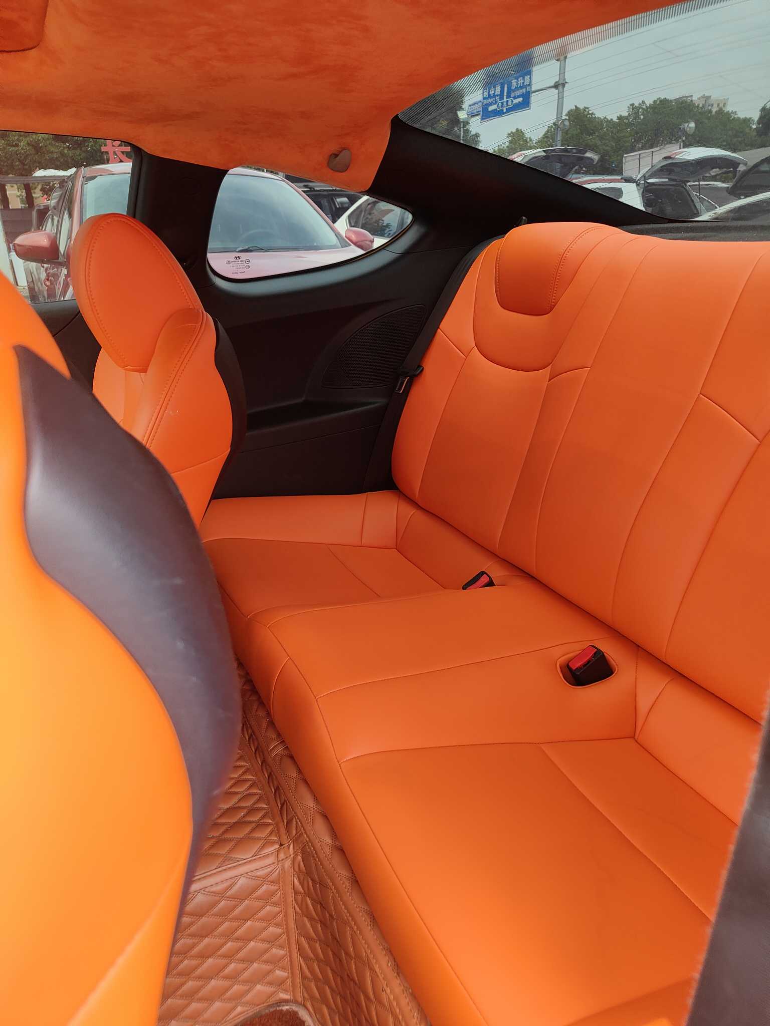 Hyundai Rohens-Coupe 2011 car image #7