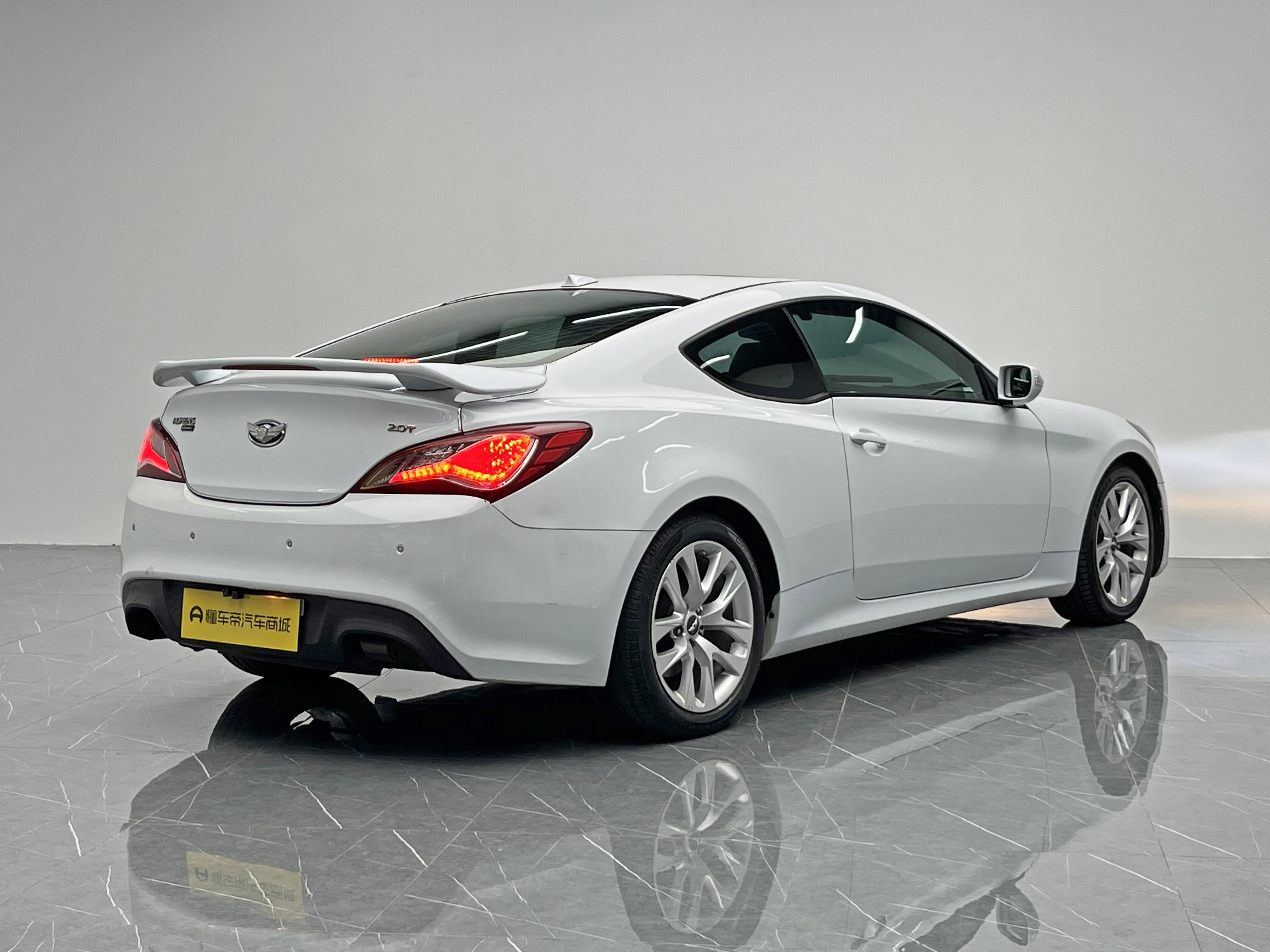 Hyundai Coupe 2014 car image #7
