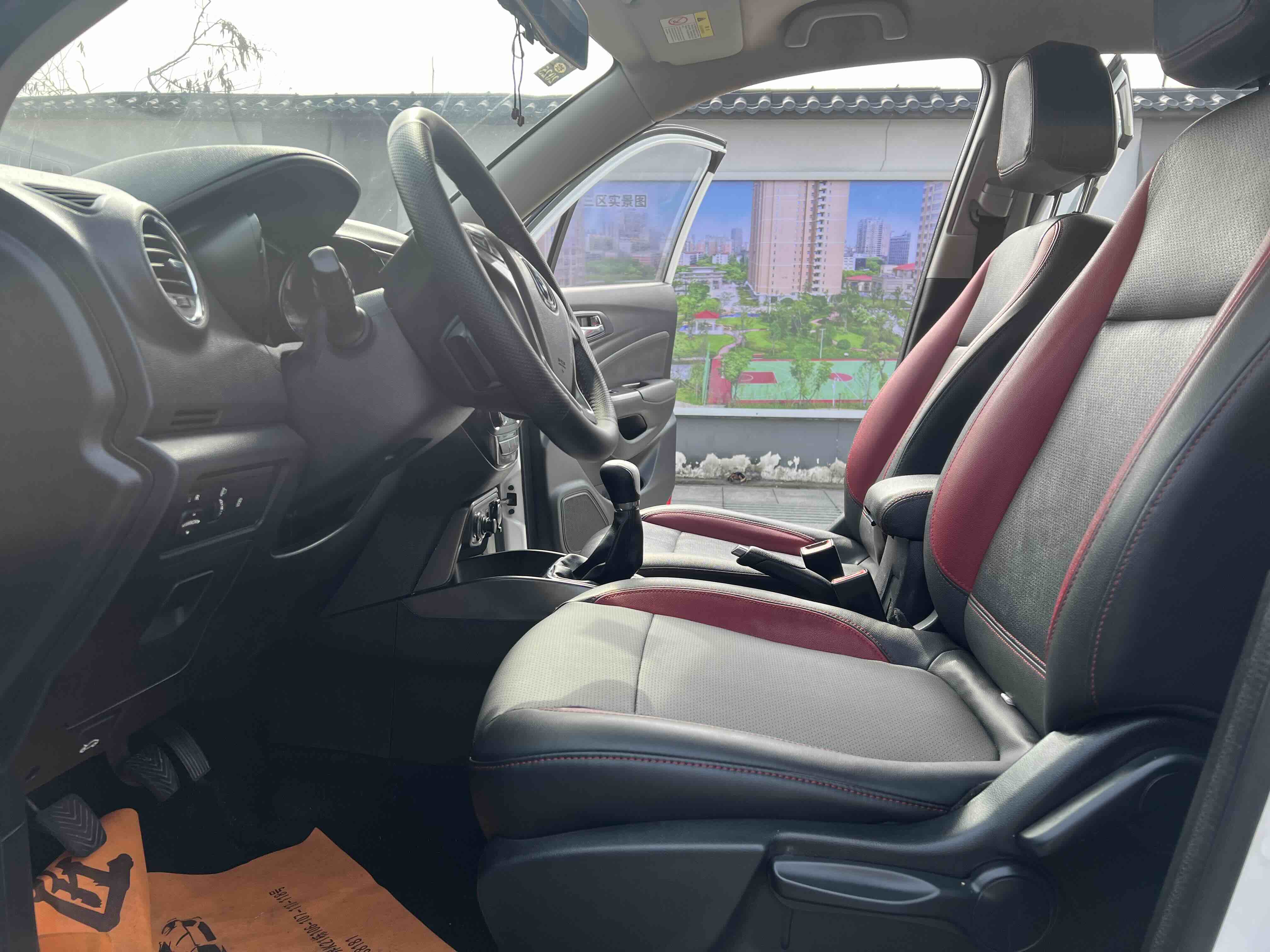 Changan CS15 2017 صورة سيارة #7