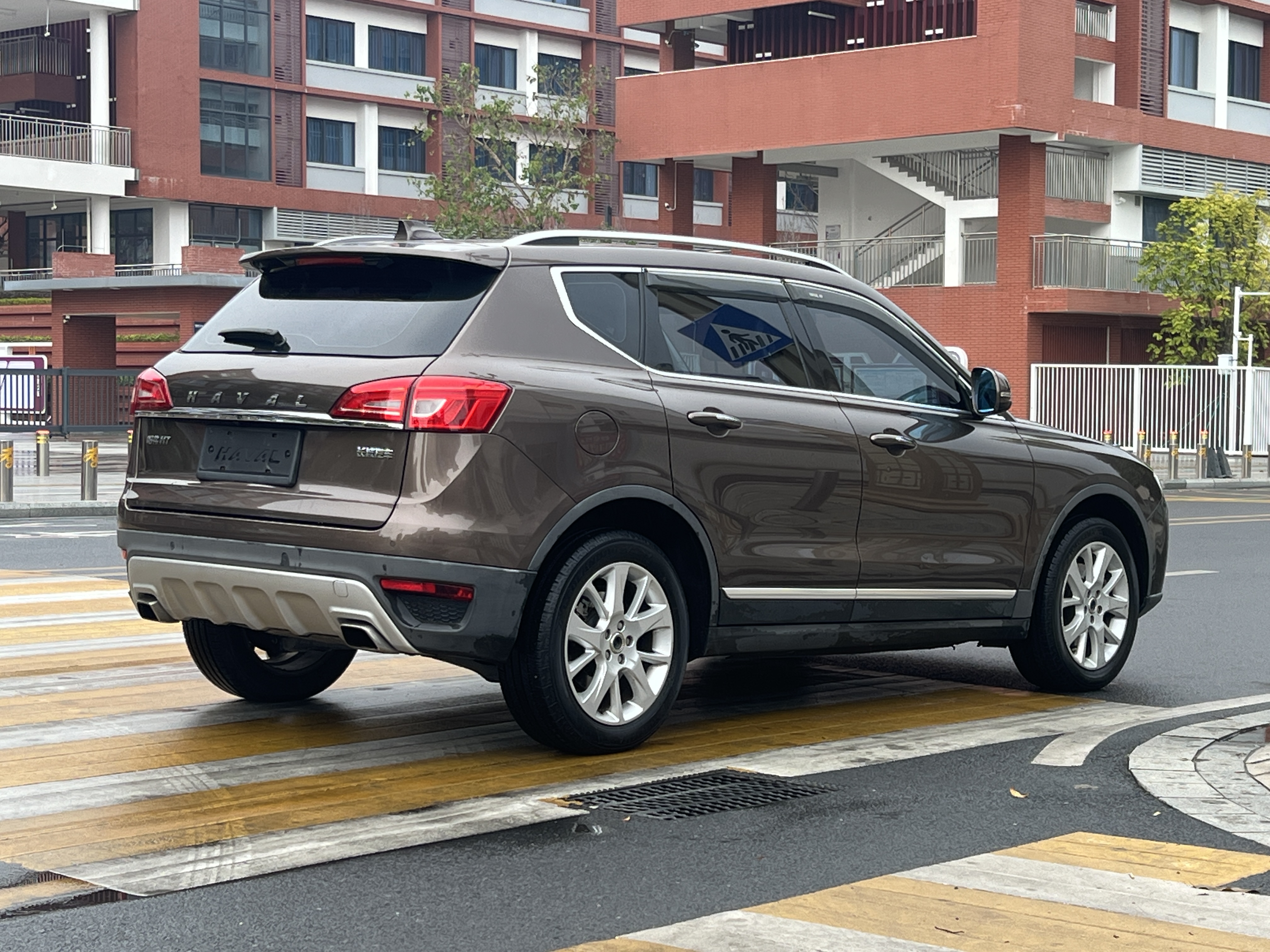 Haval H7 2017 car image #7