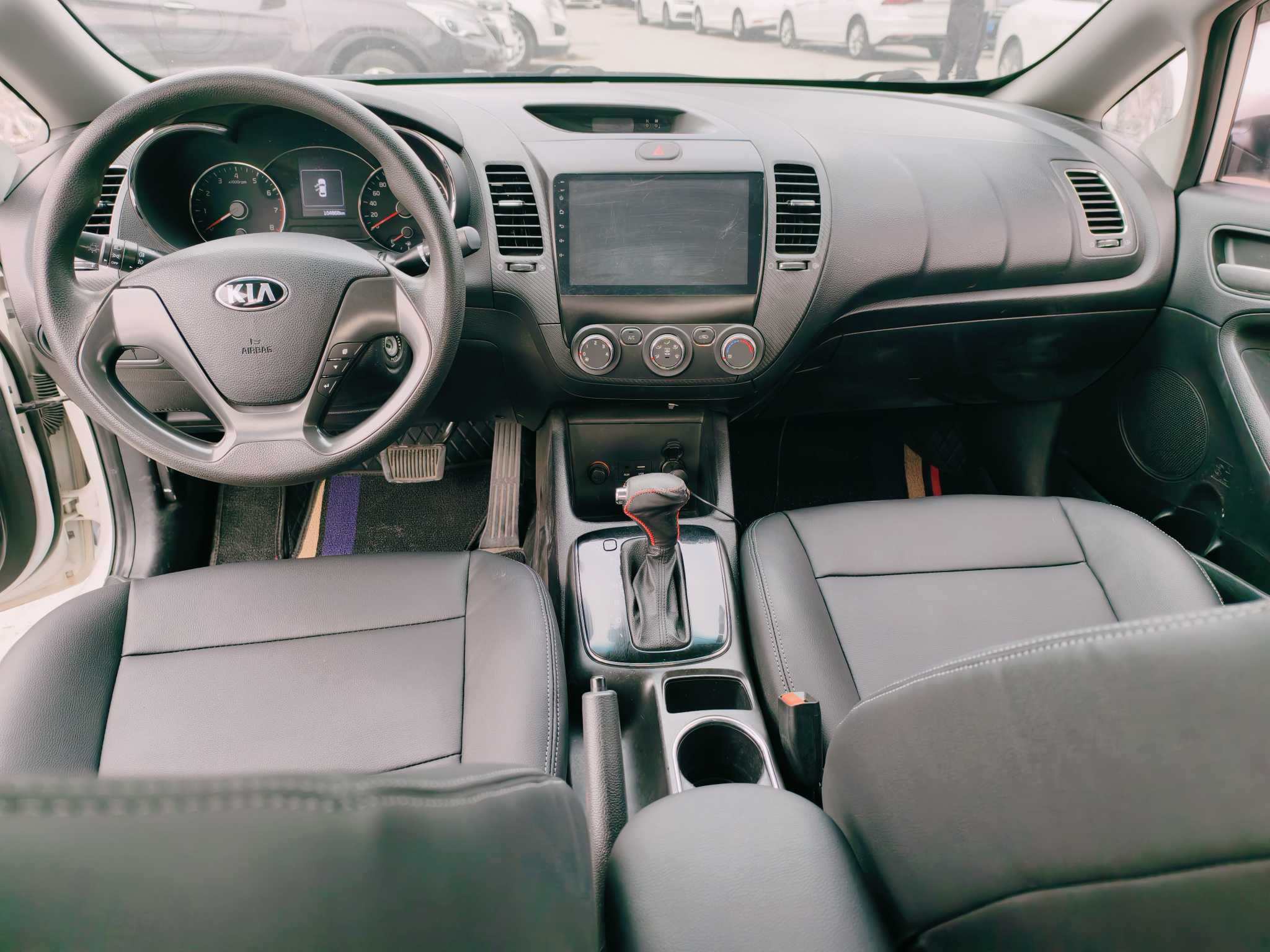 Kia K3 2017 car image #7