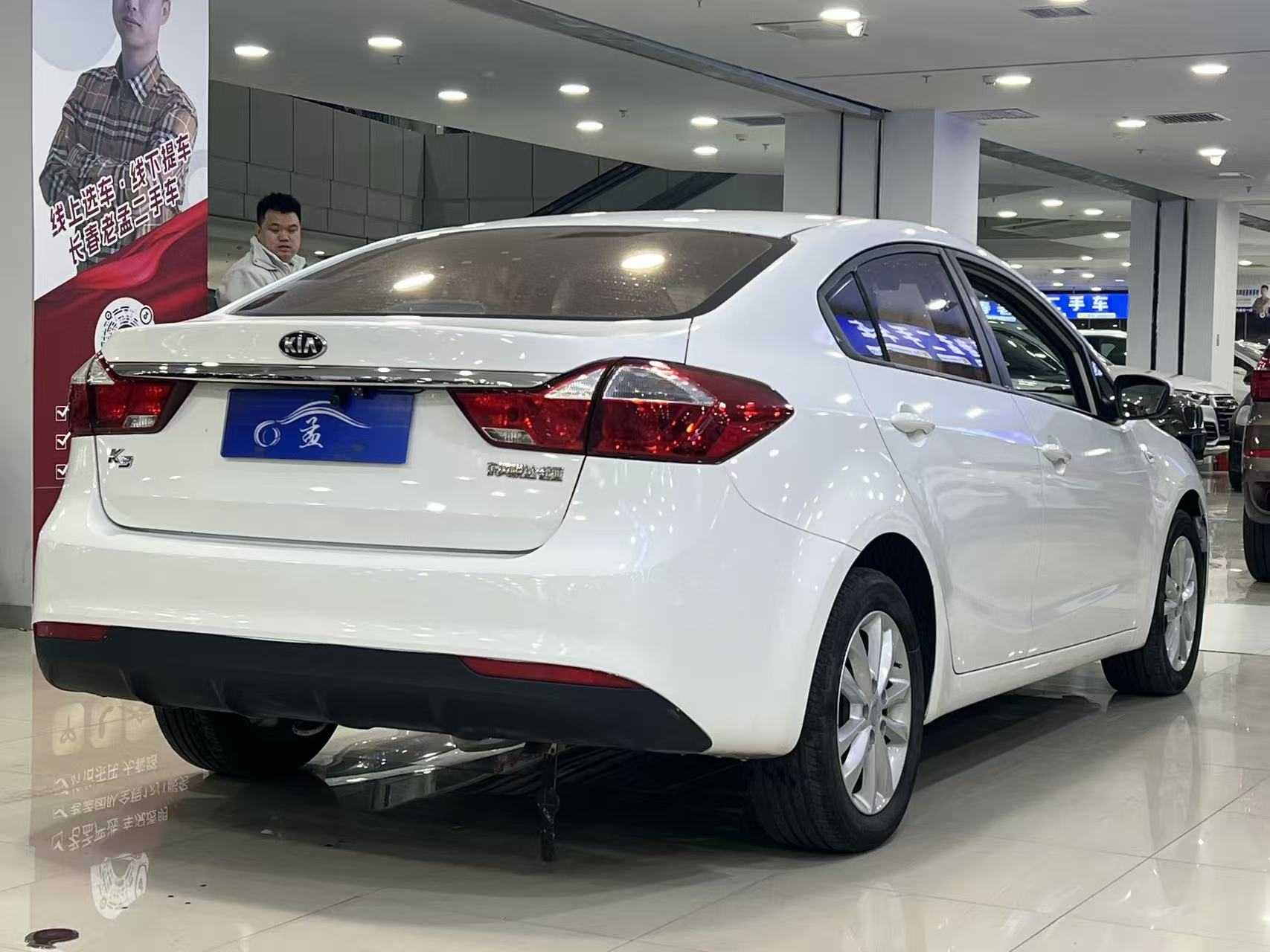 Kia K3 2018 car image #7