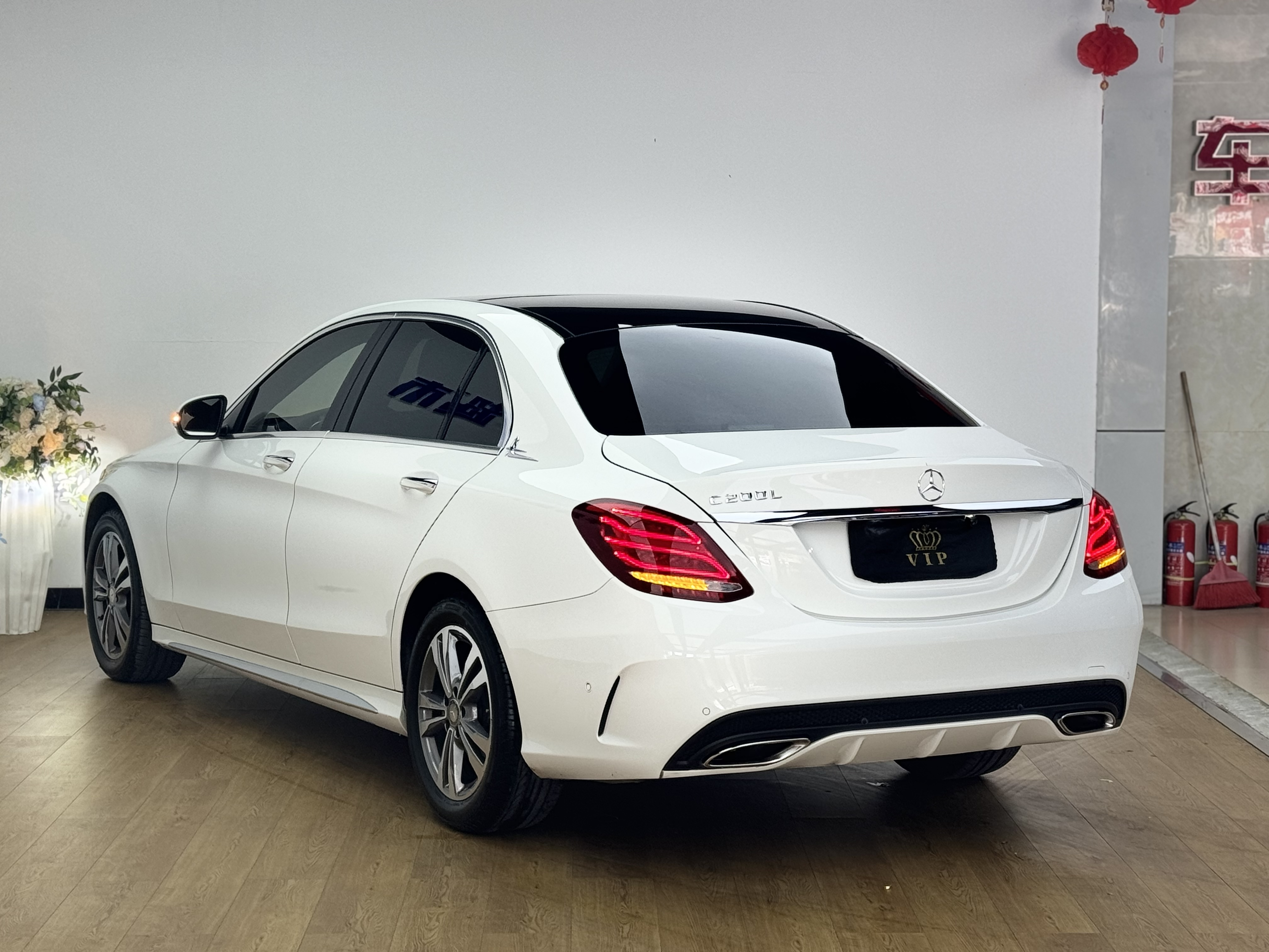 Mercedes-Benz C Class 2016 car image #7