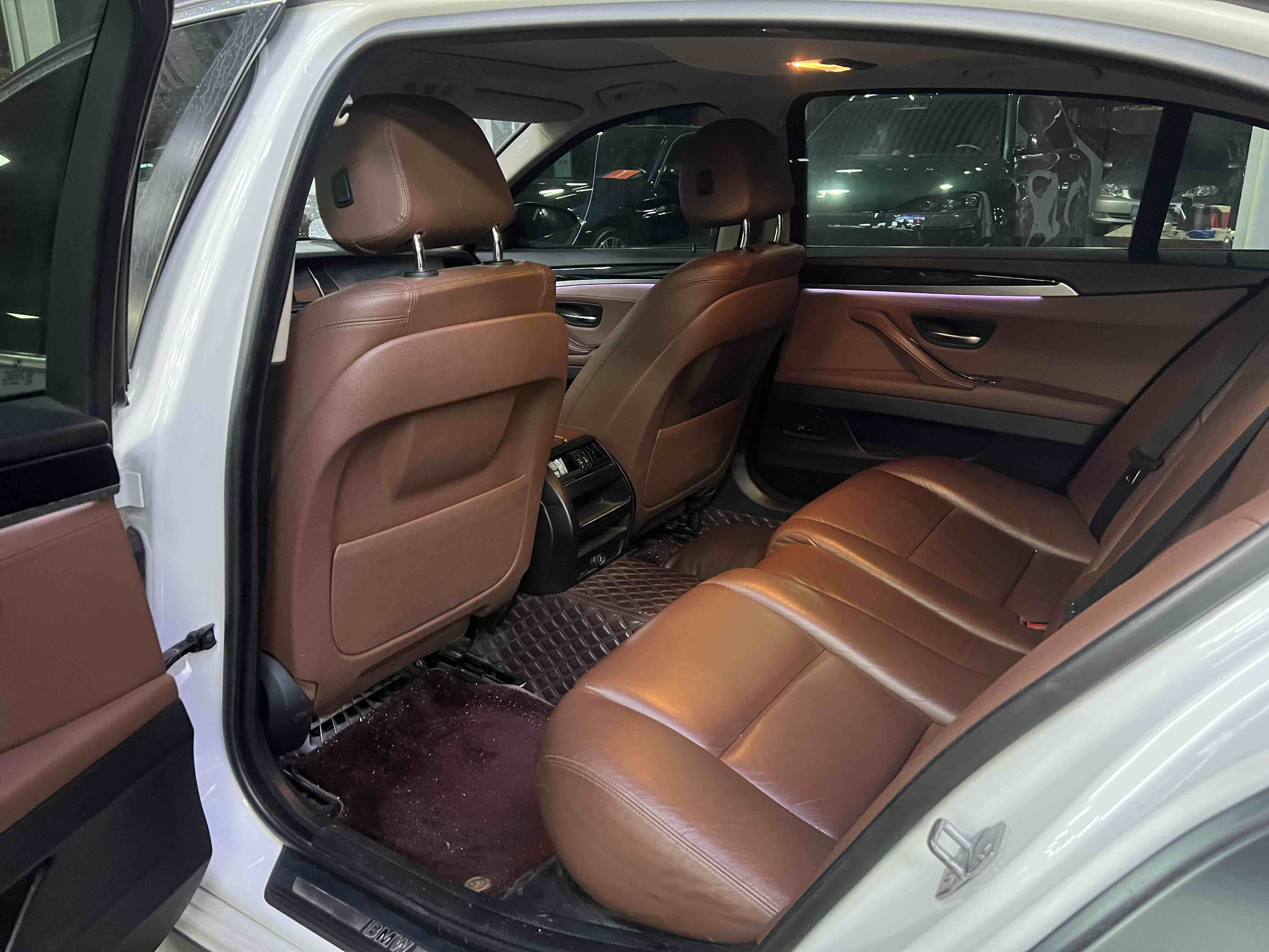BMW 5 Series 2017 #7 BMW 5 Series 2017 car image #7