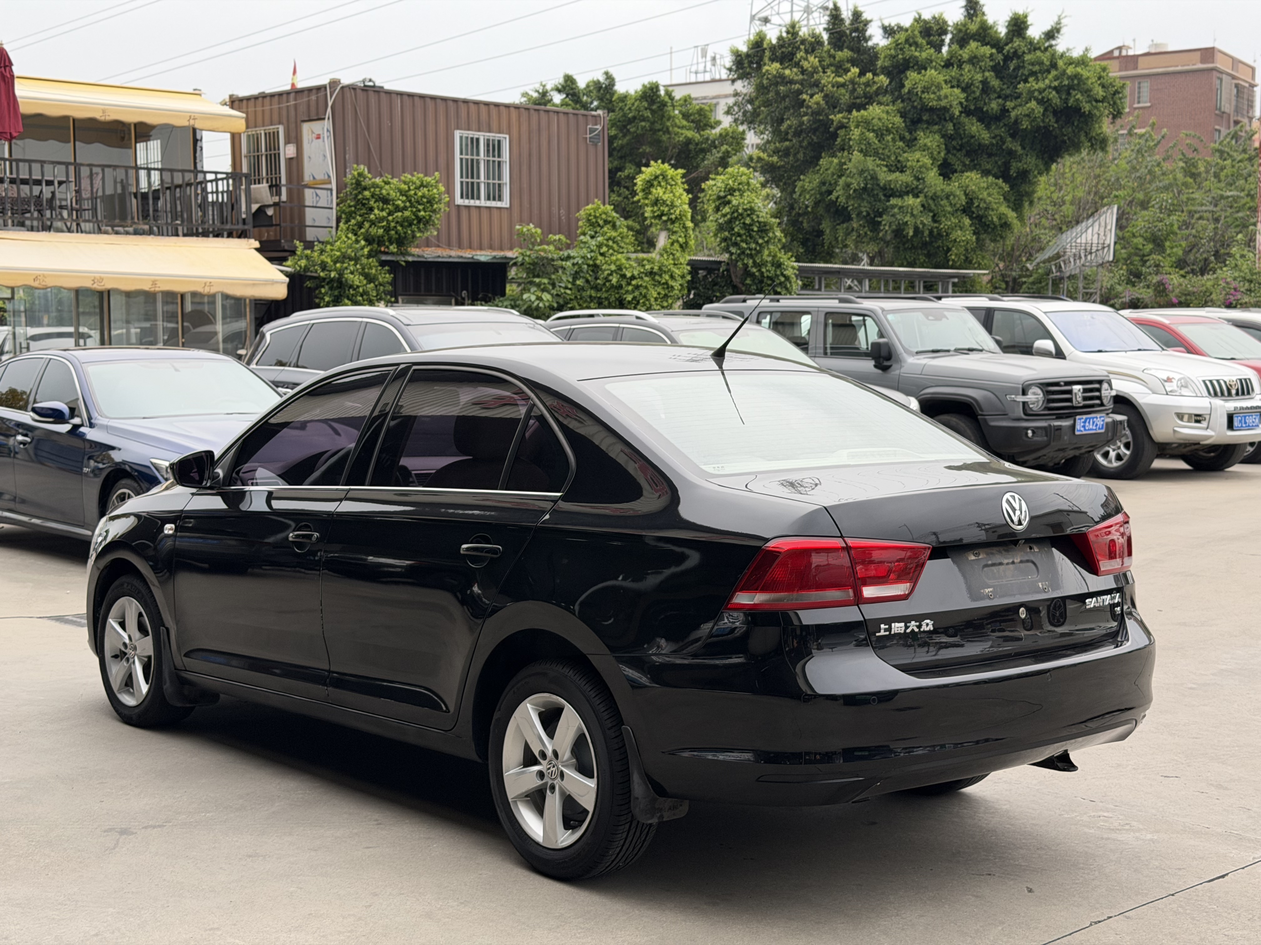 Santana 2015 car image #7