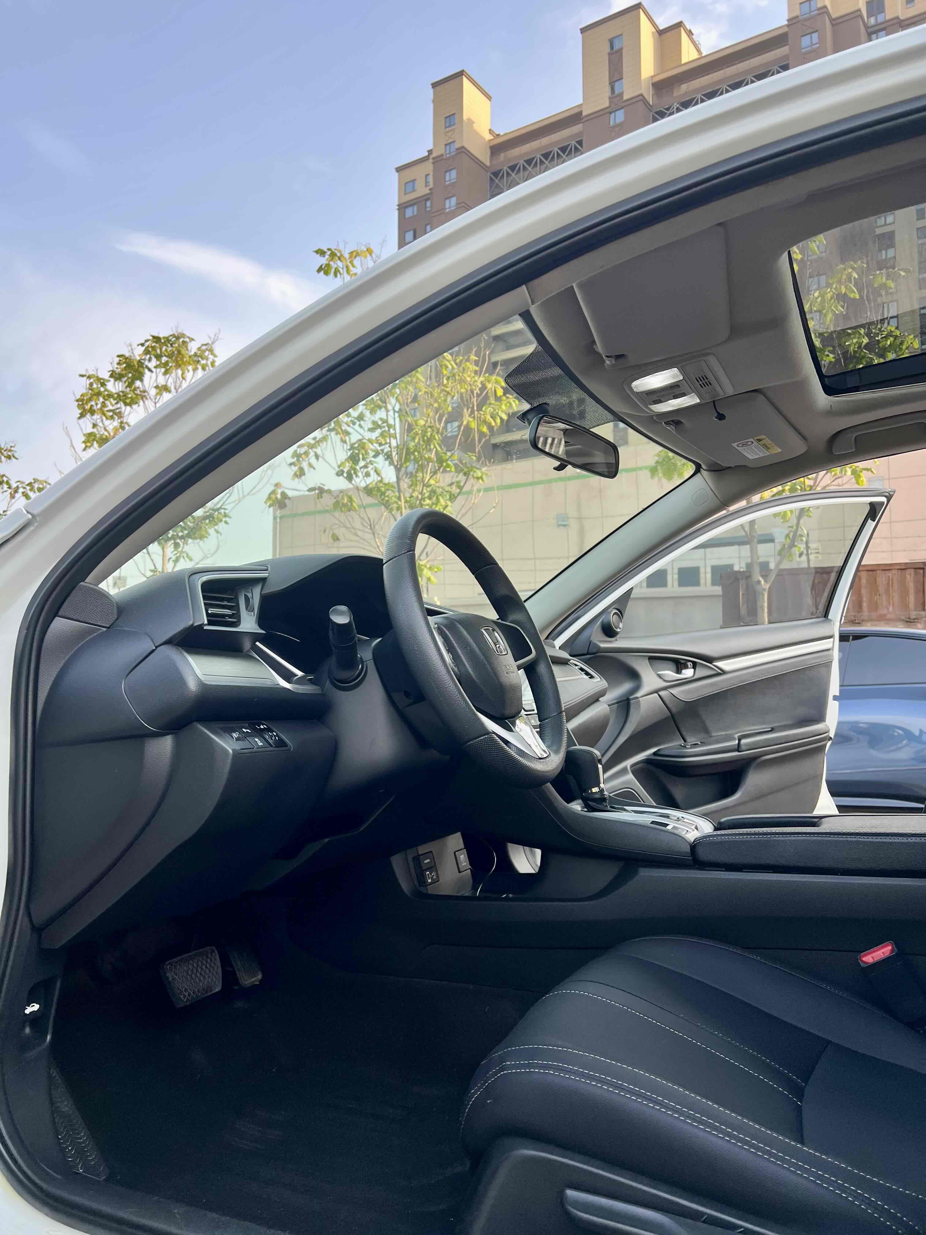 Honda Civic 2018 car image #7