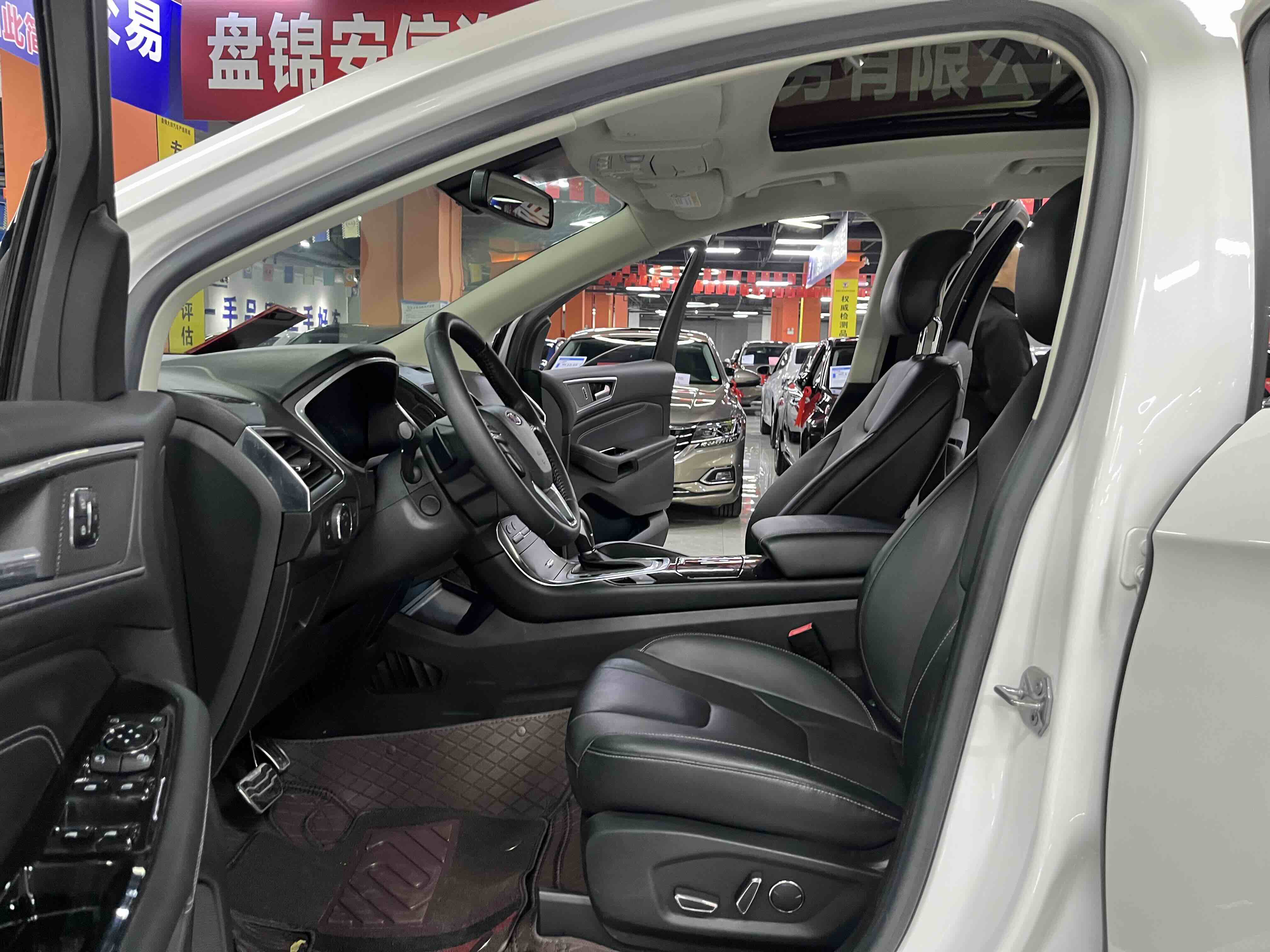 Ford Edge 2017 صورة سيارة #7