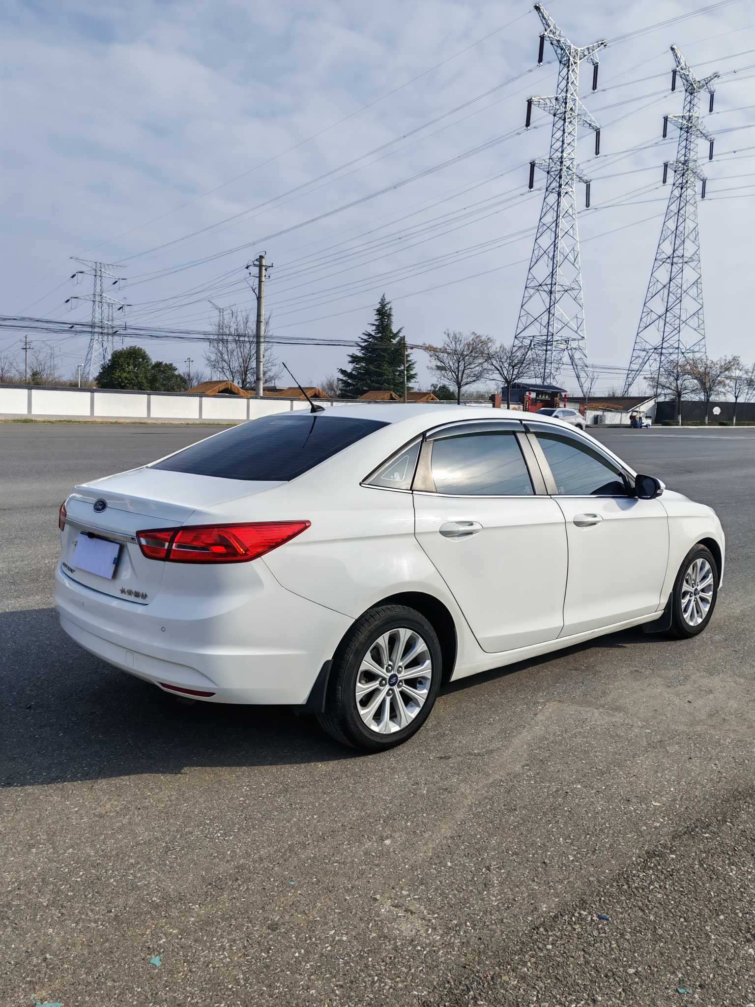 Ford Escort 2015 imagem de carro #7