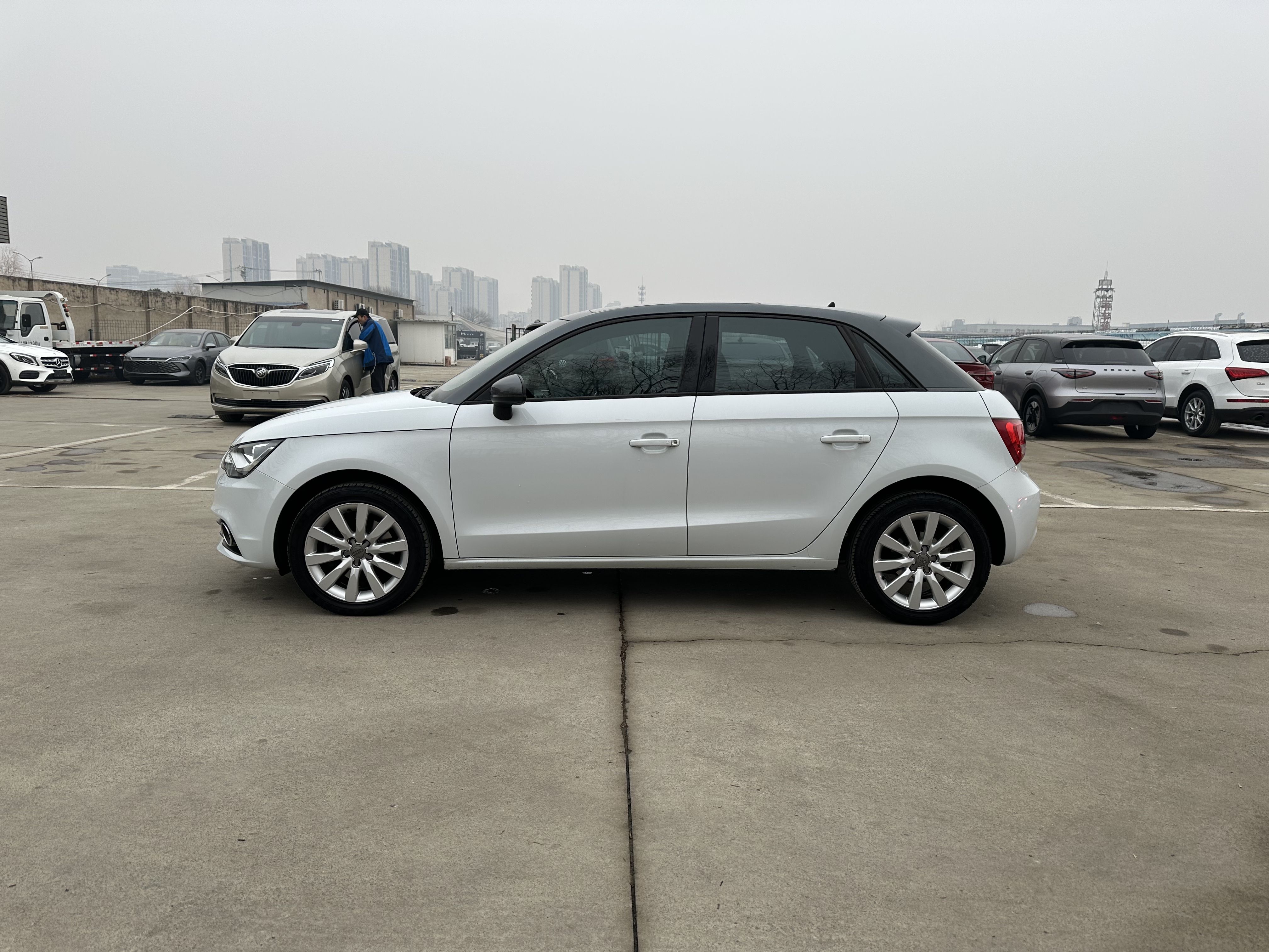 Audi A1 2013 car image #7