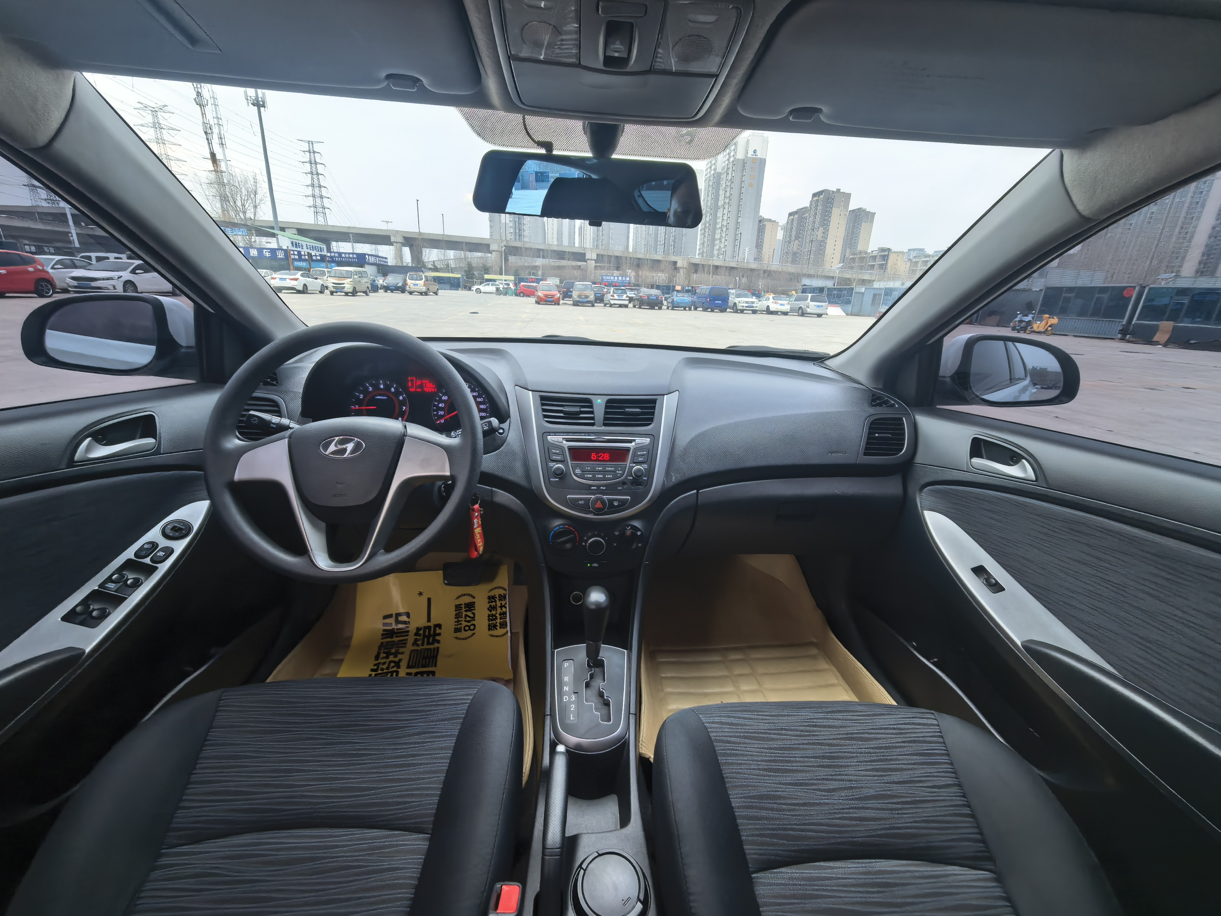 Hyundai Reina Hatchback 2017 immagine di auto #7