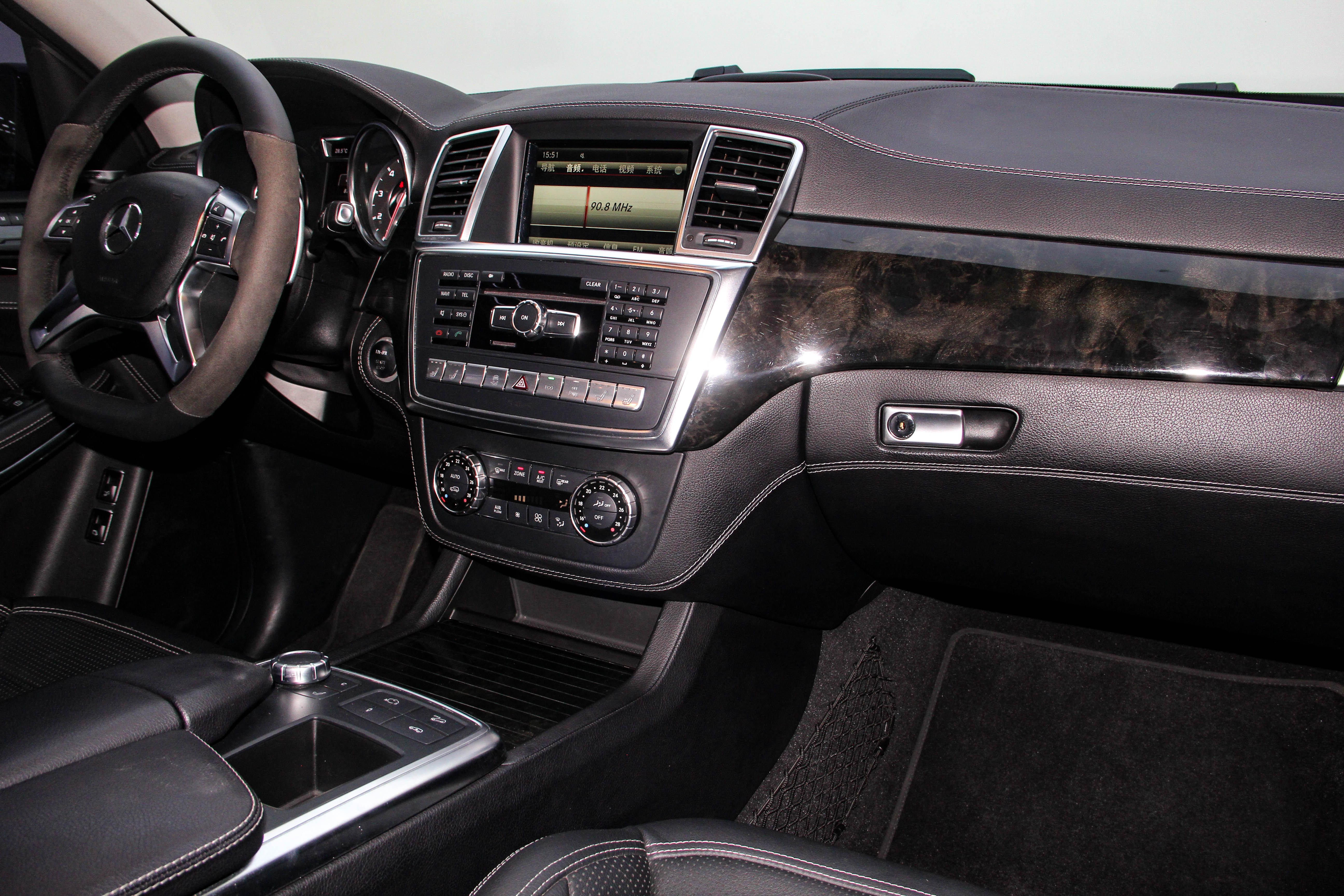 Mercedes-Benz GL AMG 2014 изображение автомобиля #7