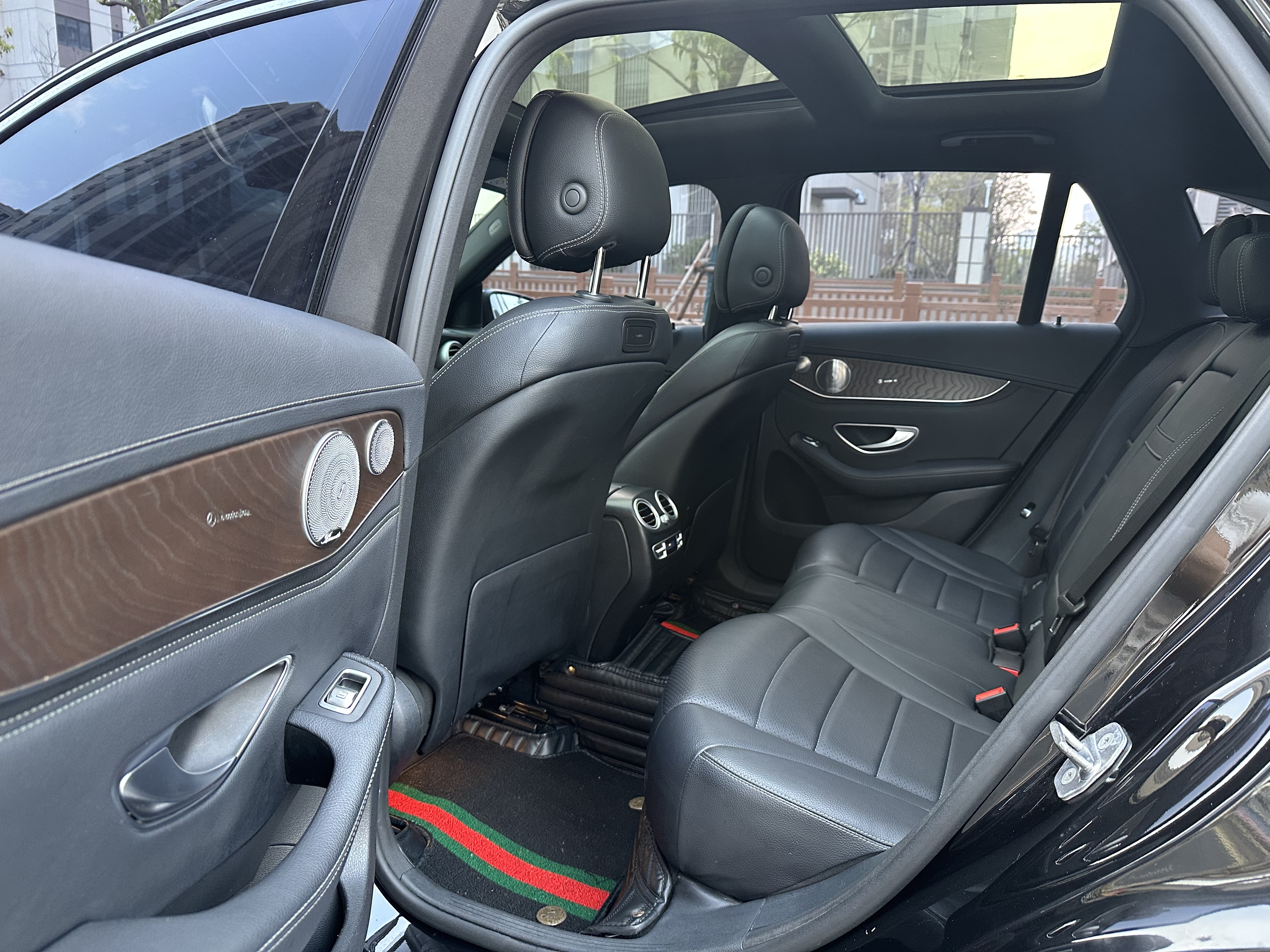 Mercedes-Benz GLC Class 2017 car image #7