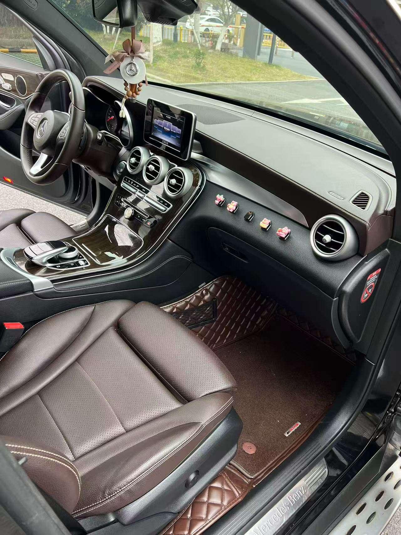 Mercedes-Benz GLC Class 2017 car image #7