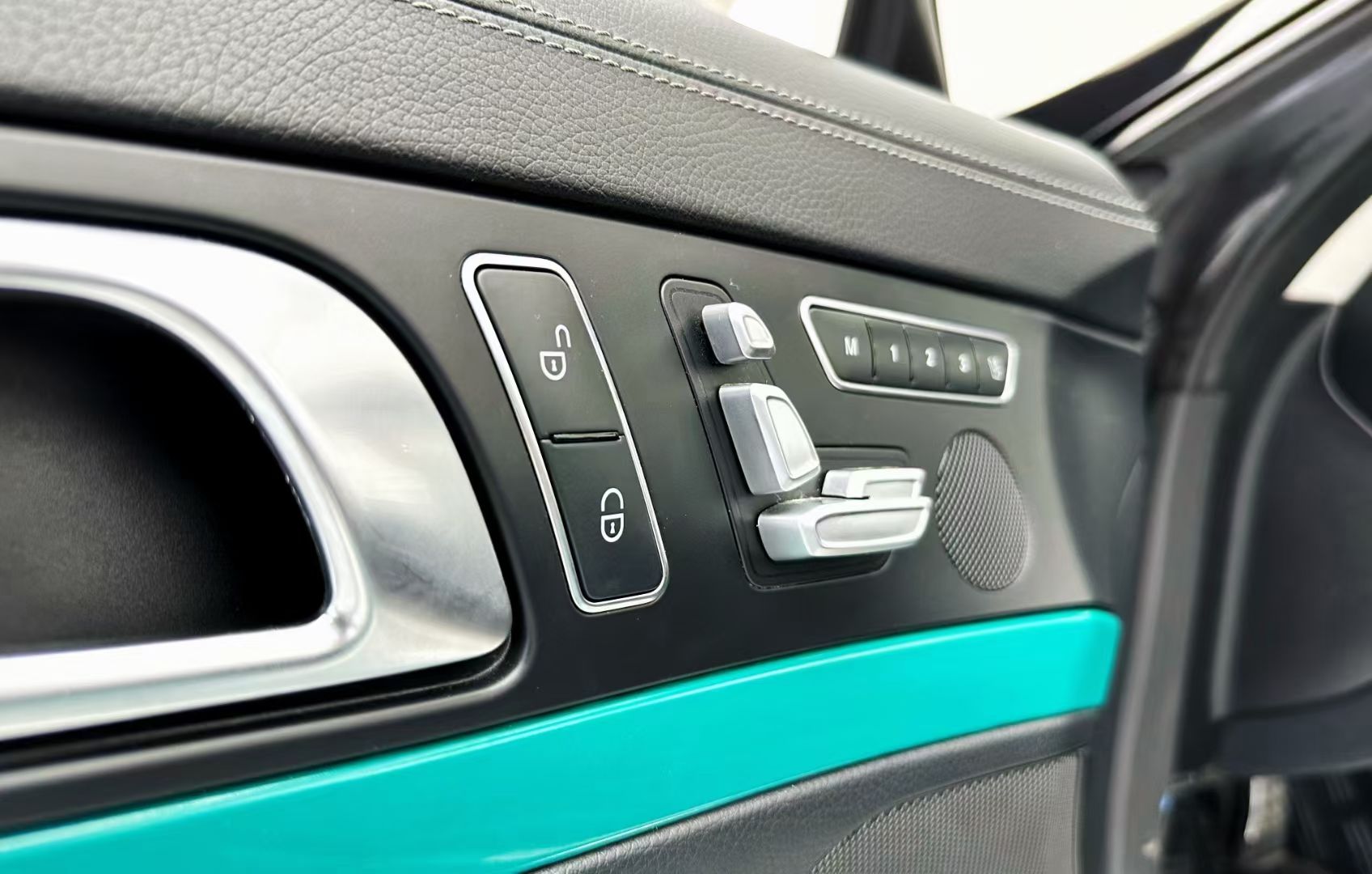 Mercedes-Benz SL Class 2016 car image #7