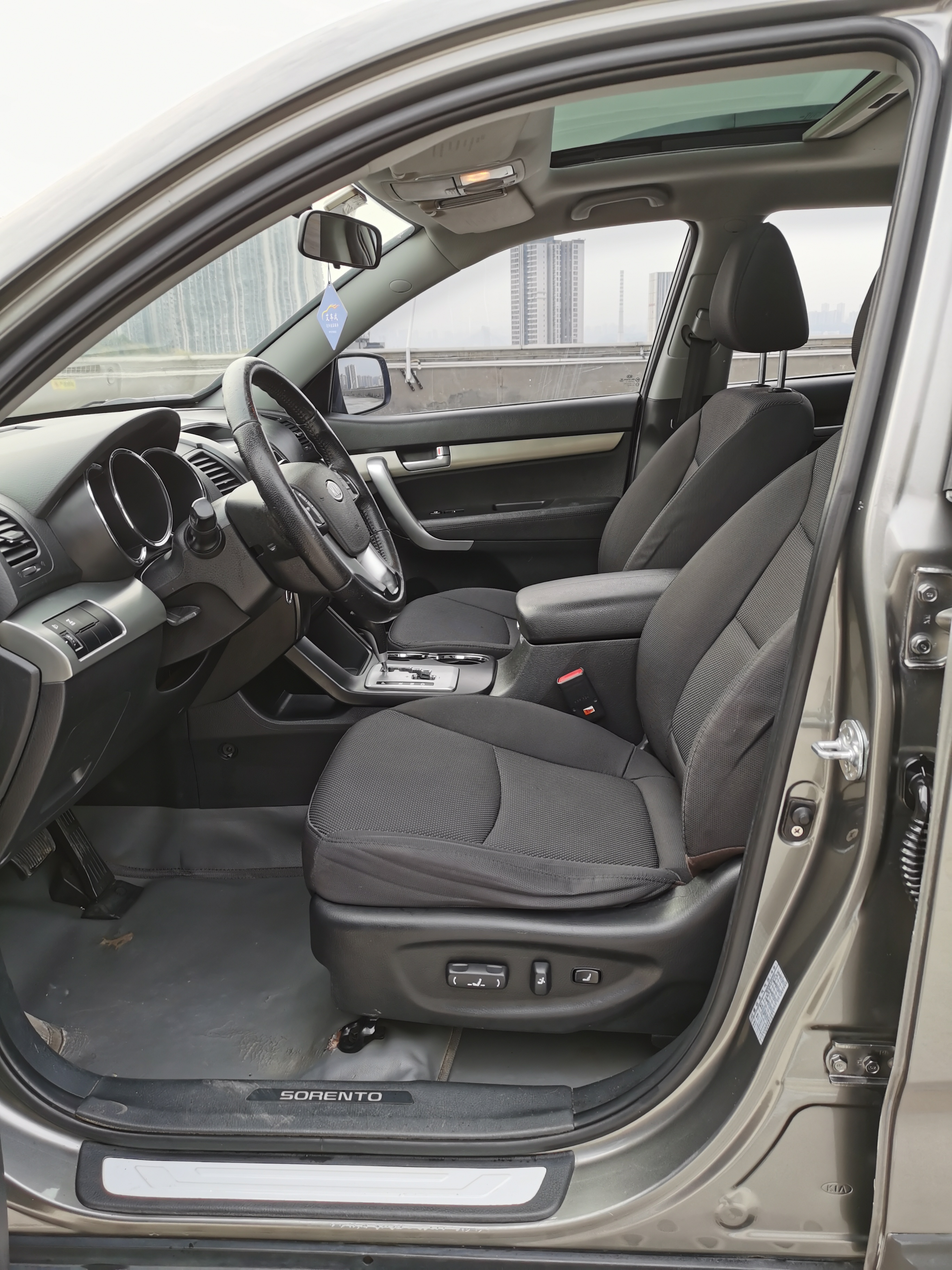 起亚 索兰托 2012 汽车图片 #7