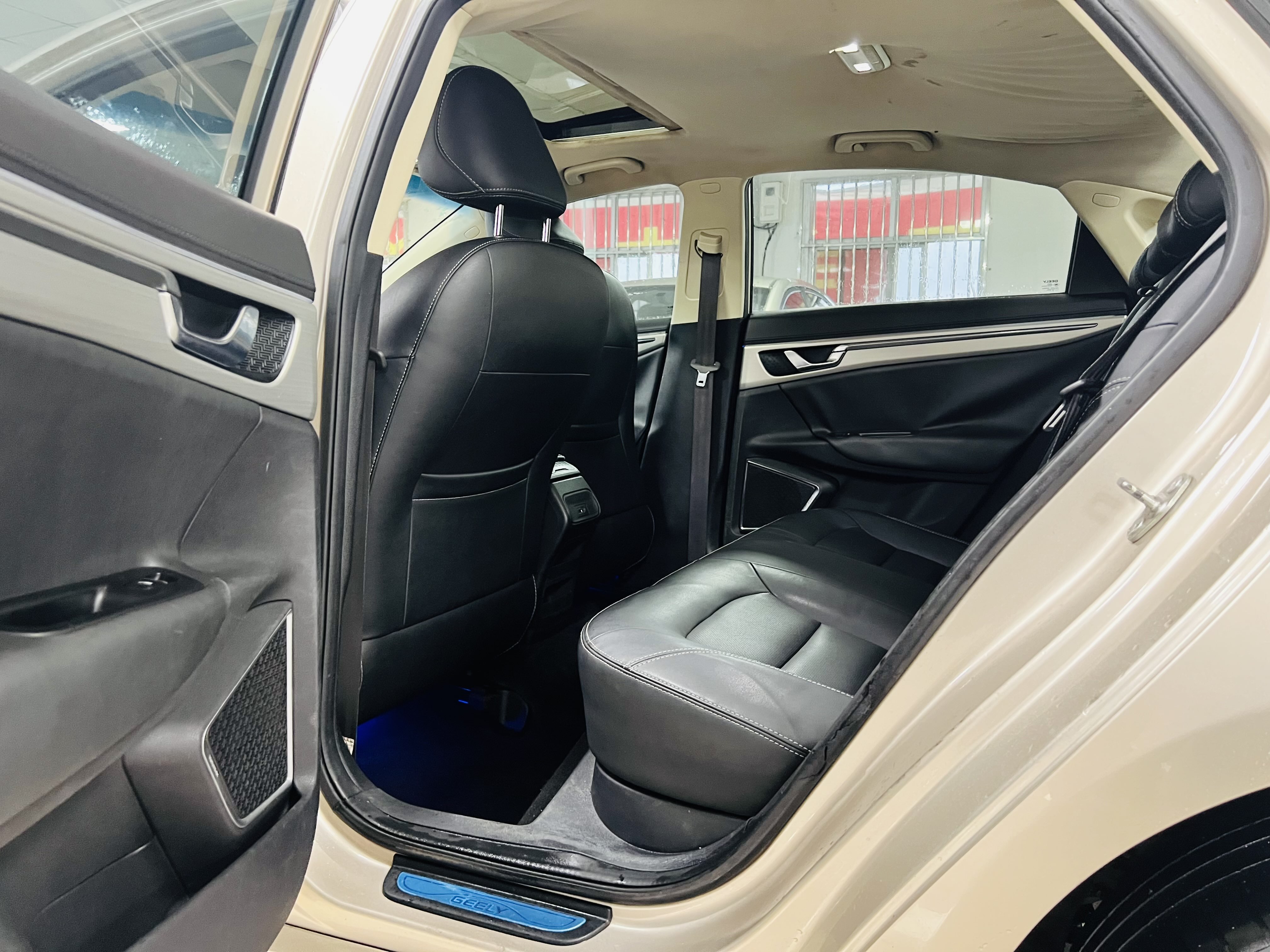 Emgrand GL 2017 #7 Emgrand GL 2017 car image #7