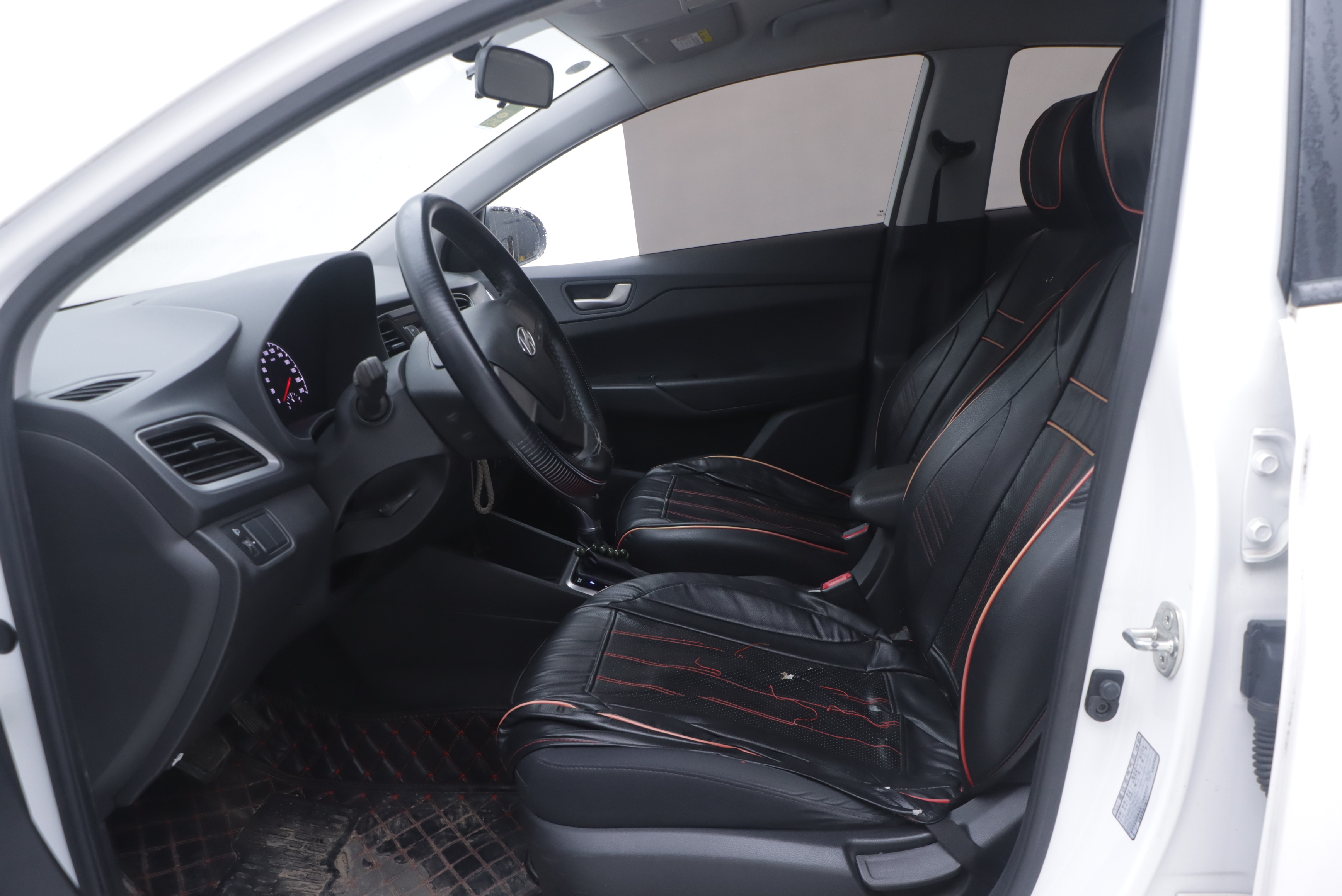 Hyundai Verna 2017 car image #7