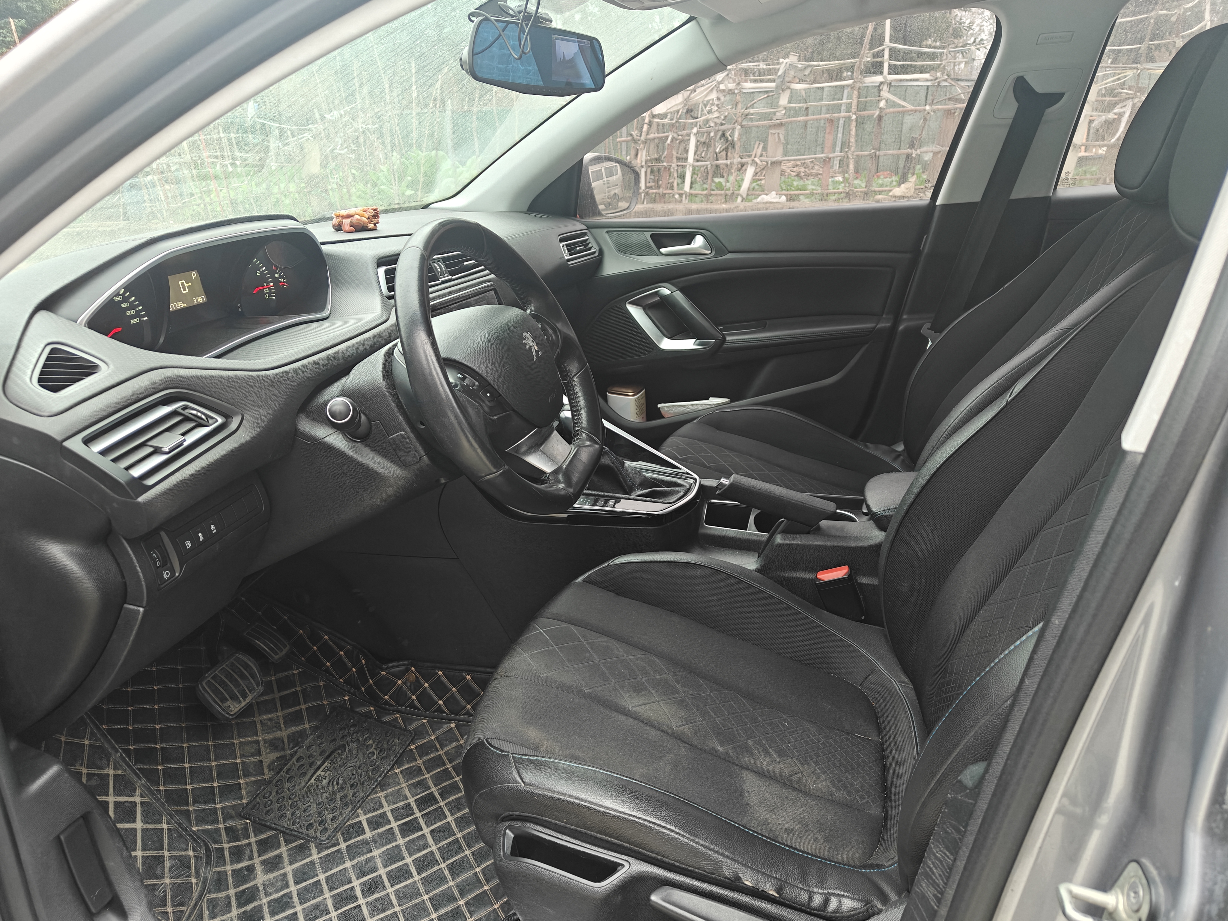 Peugeot 308 2016 car image #7