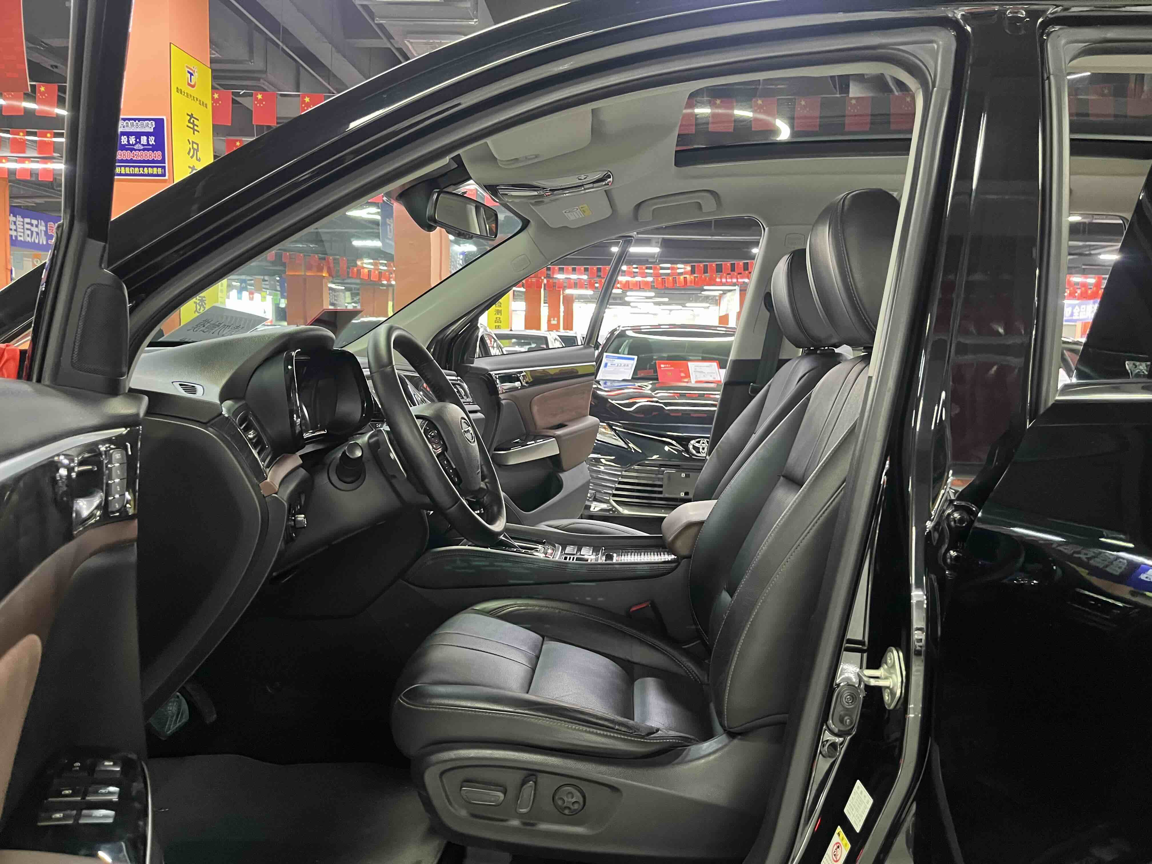 GAC Trumpchi GS8 2018 car image #7