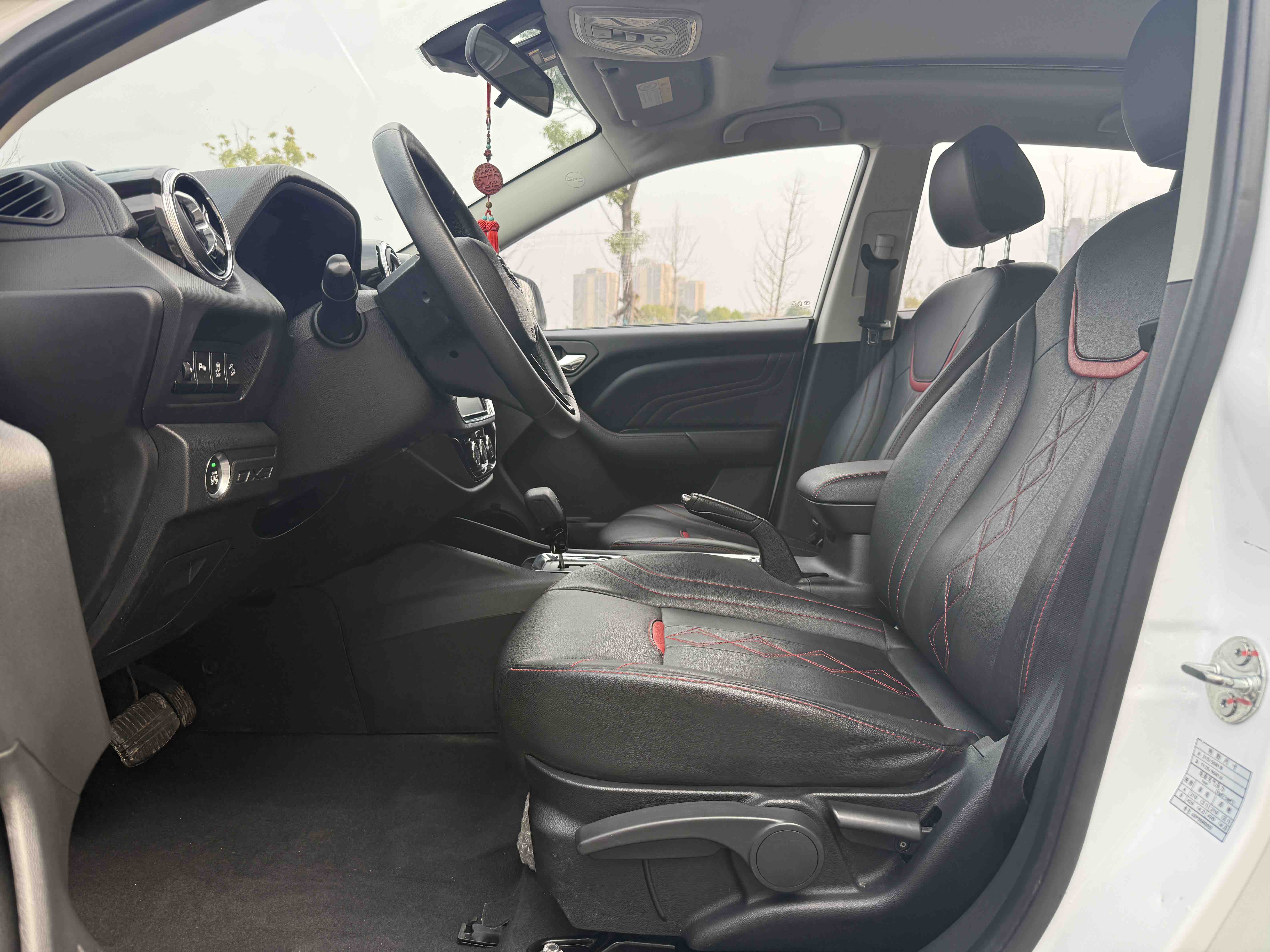 Soueast DX3 2018 car image #7