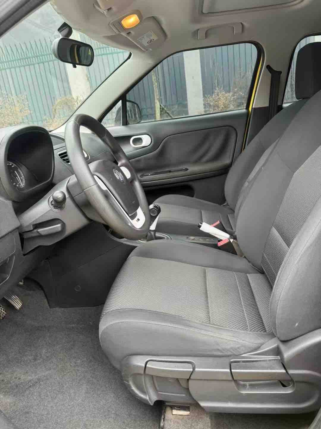 MG 3 2011 car image #7