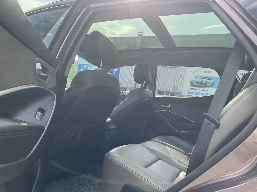 Hyundai Santa Fe (Imported) 2013 car image #7