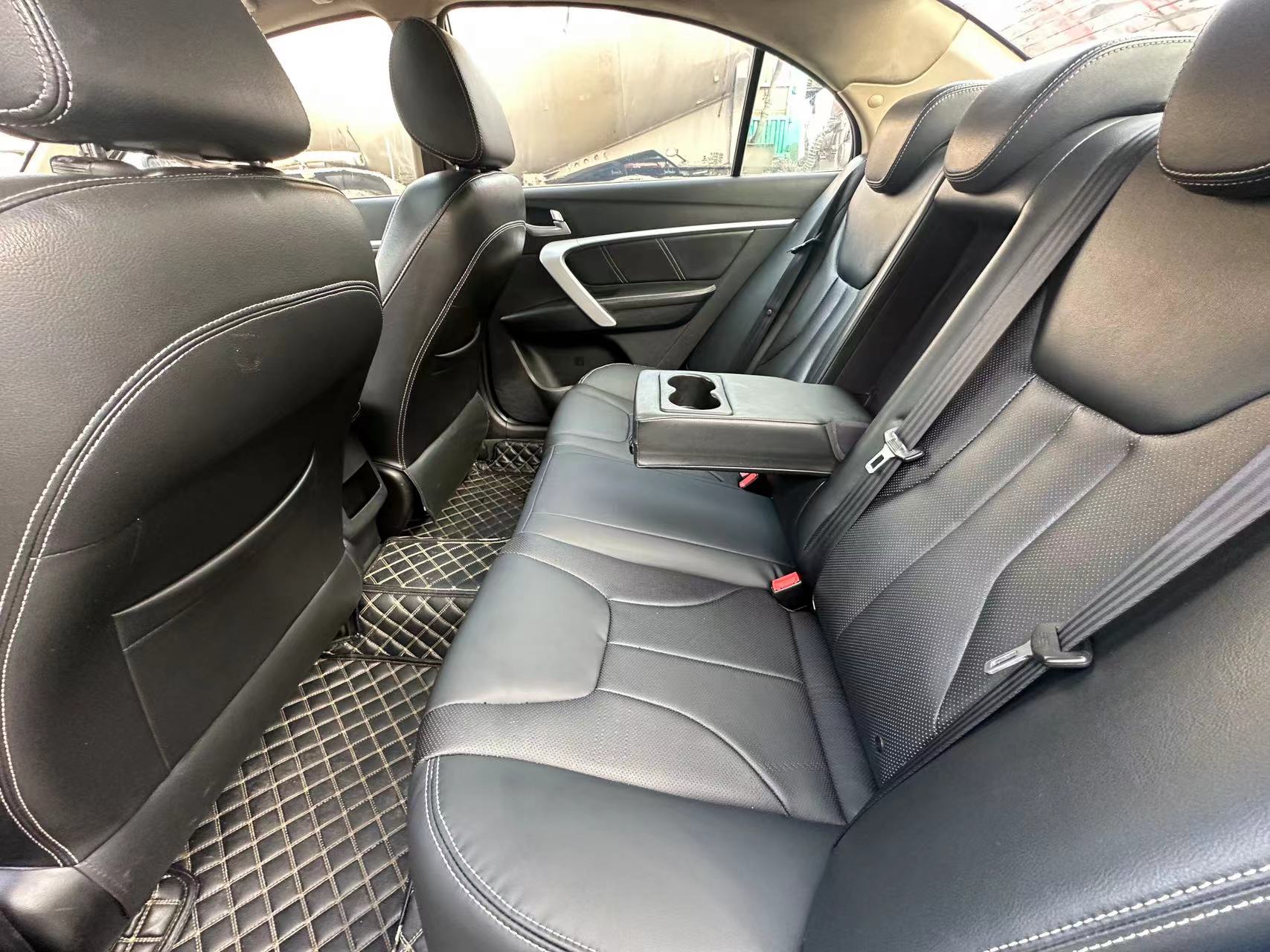 Emgrand 2017 #7 Emgrand 2017 car image #7