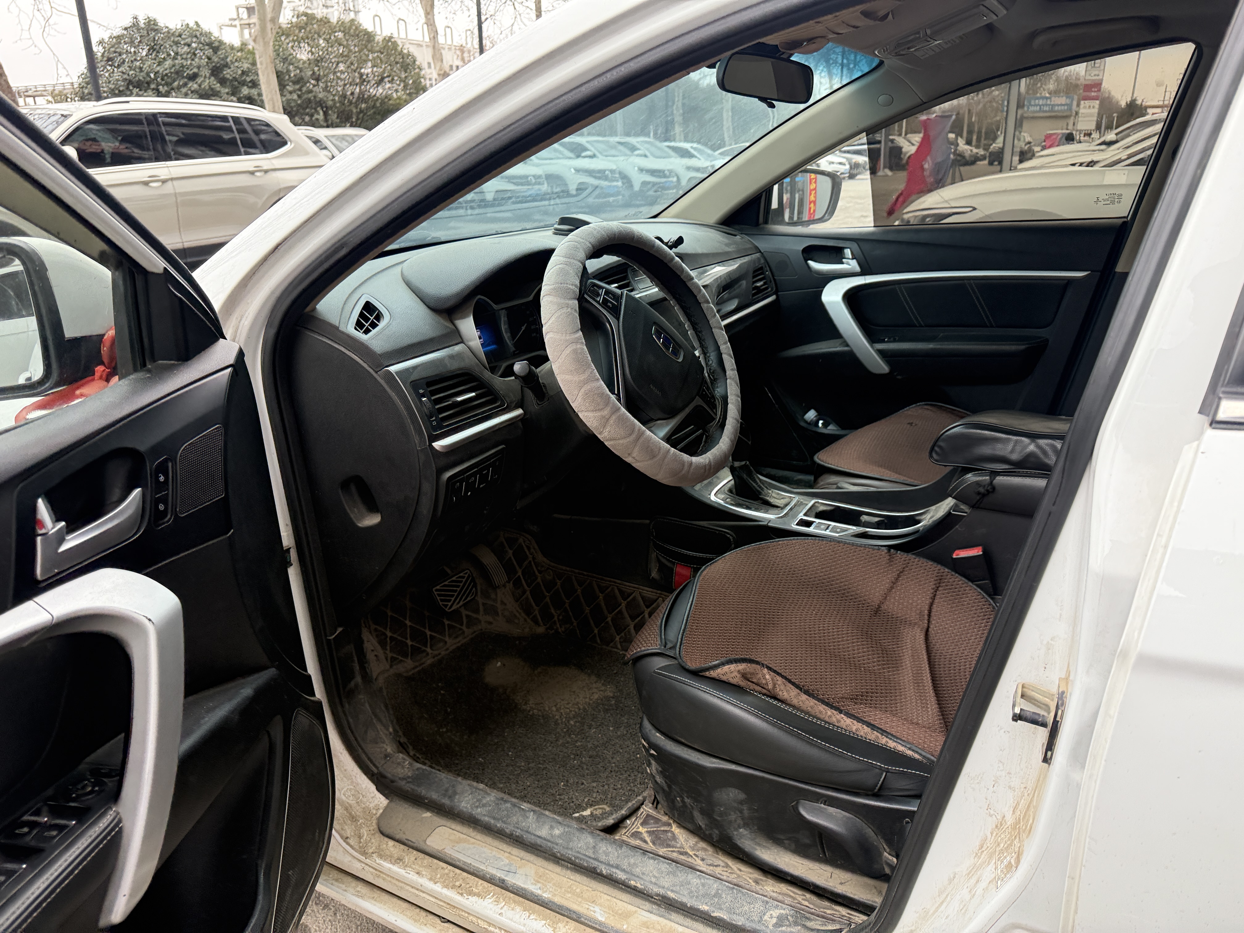 Emgrand 2017 #7 Emgrand 2017 car image #7