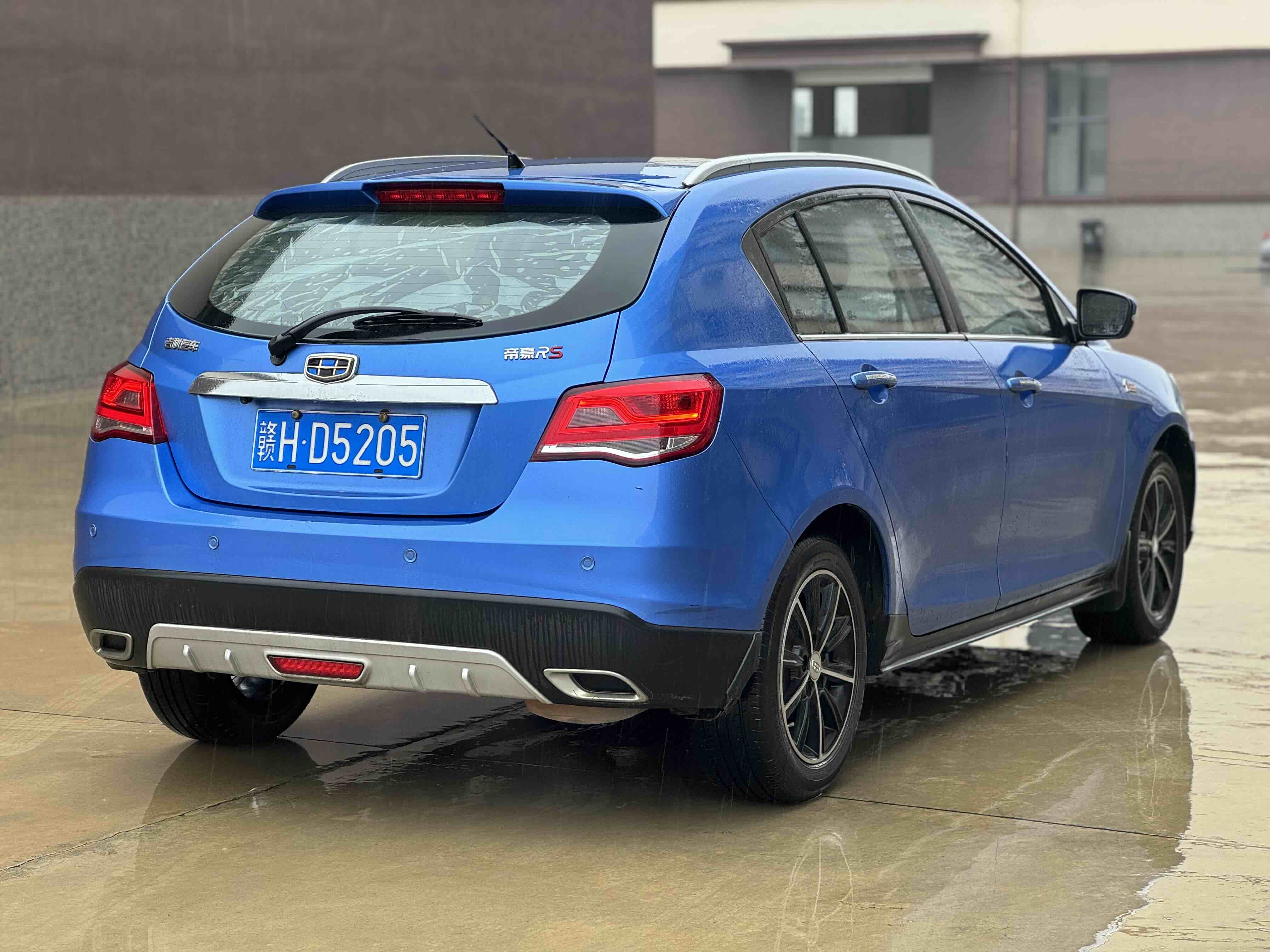 Emgrand 2017 #7 Emgrand 2017 car image #7