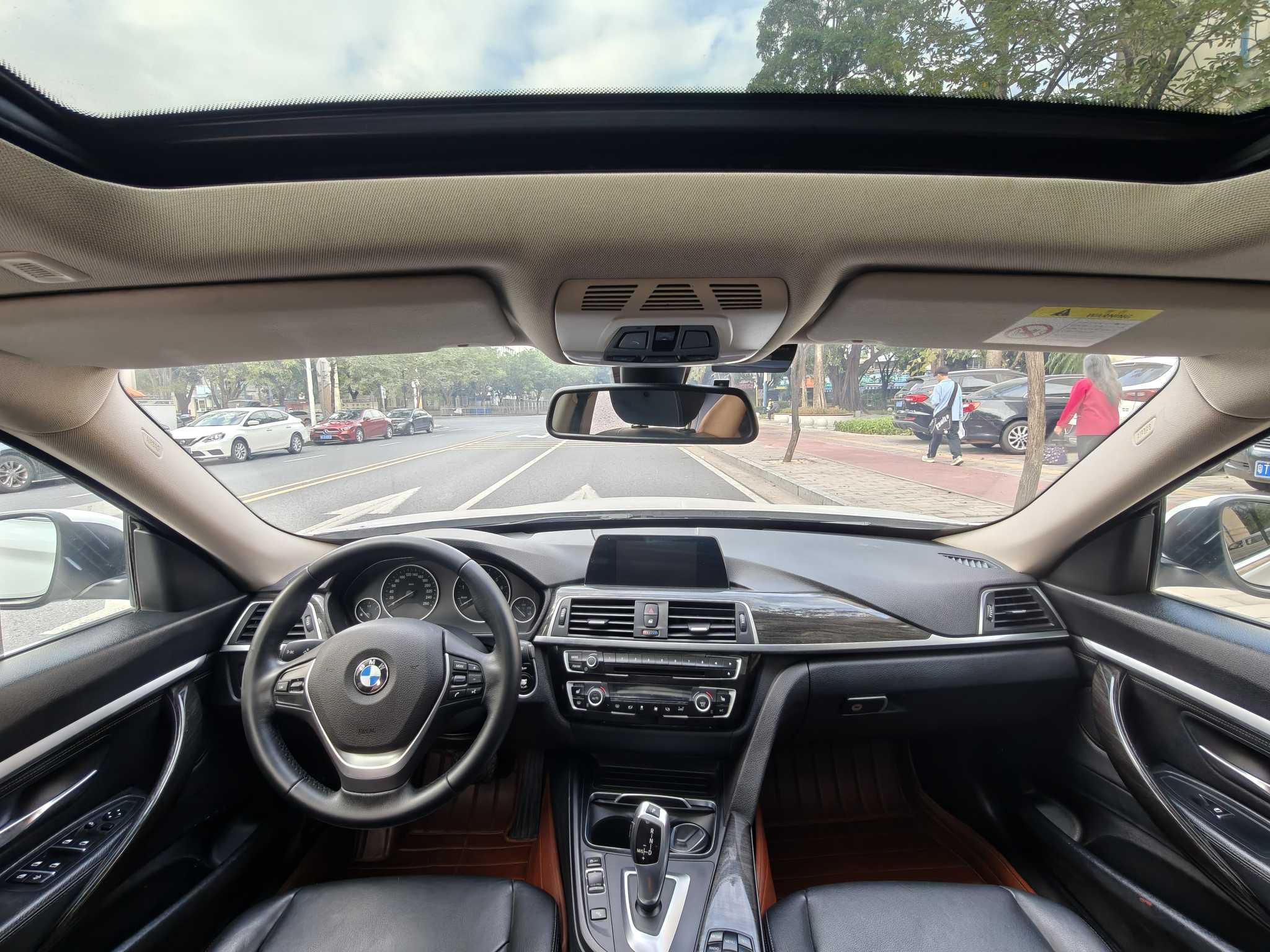 BMW 3 Series GT 2017 immagine di auto #7