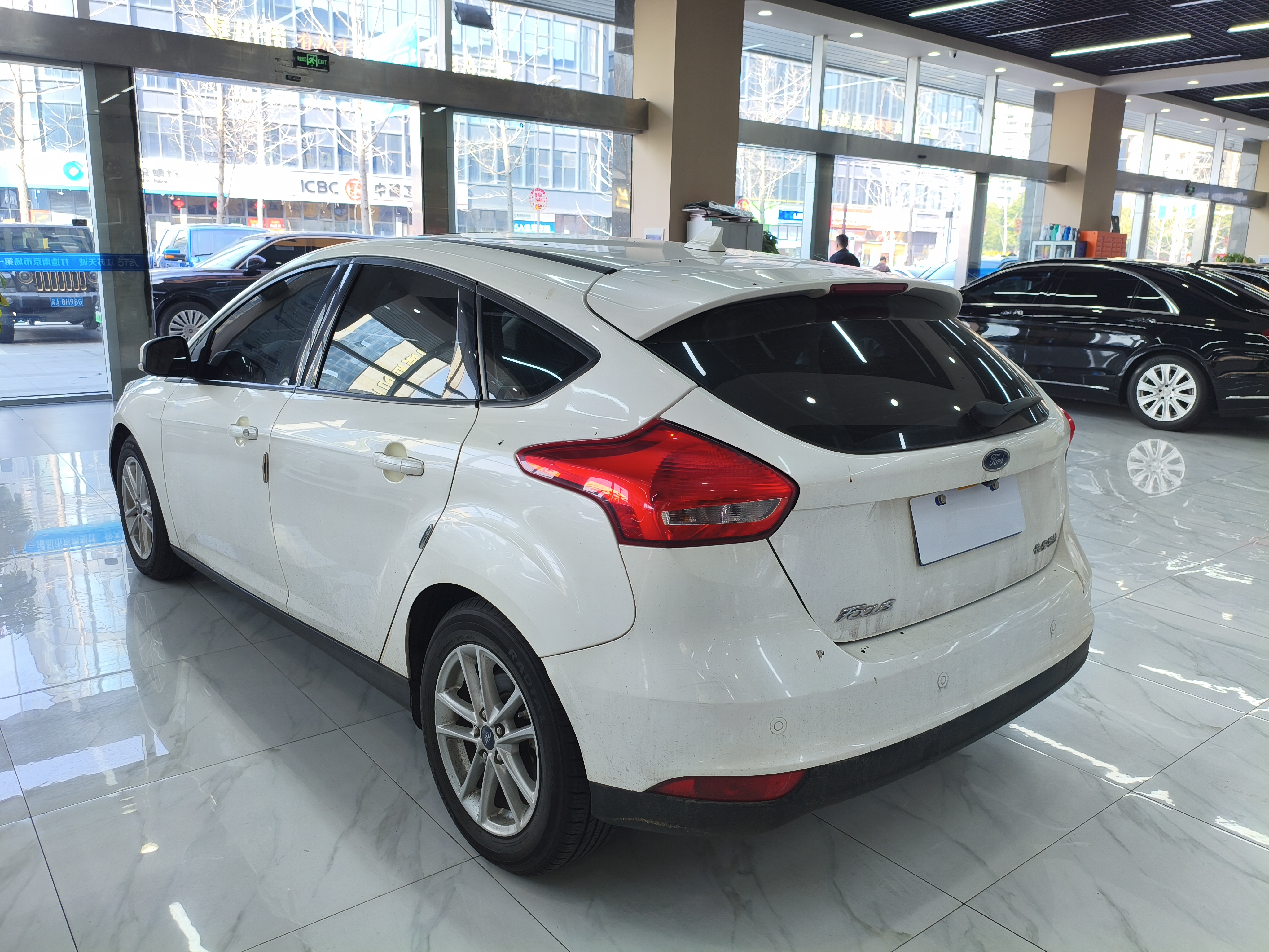 Ford Focus 2017 car image #7