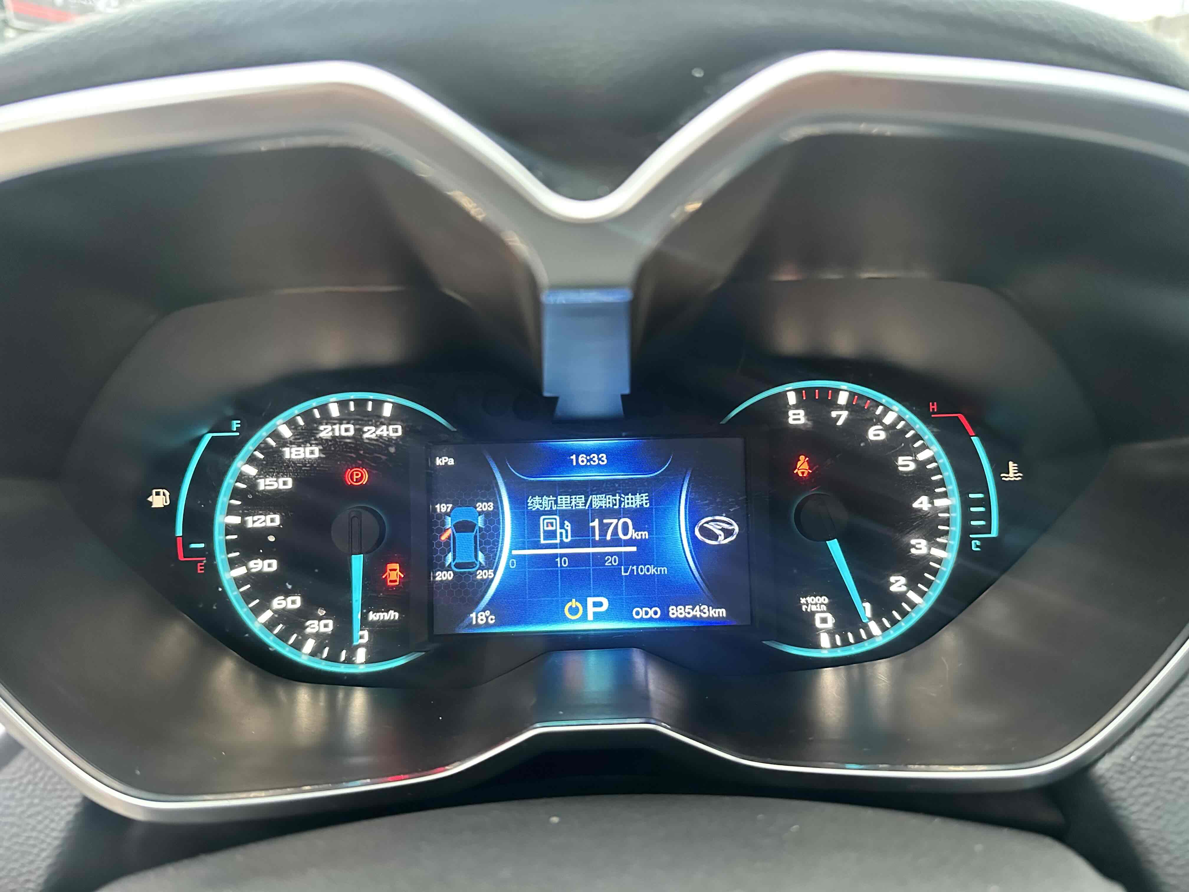 Soueast DX7 2017 #7 Soueast DX7 2017 car image #7