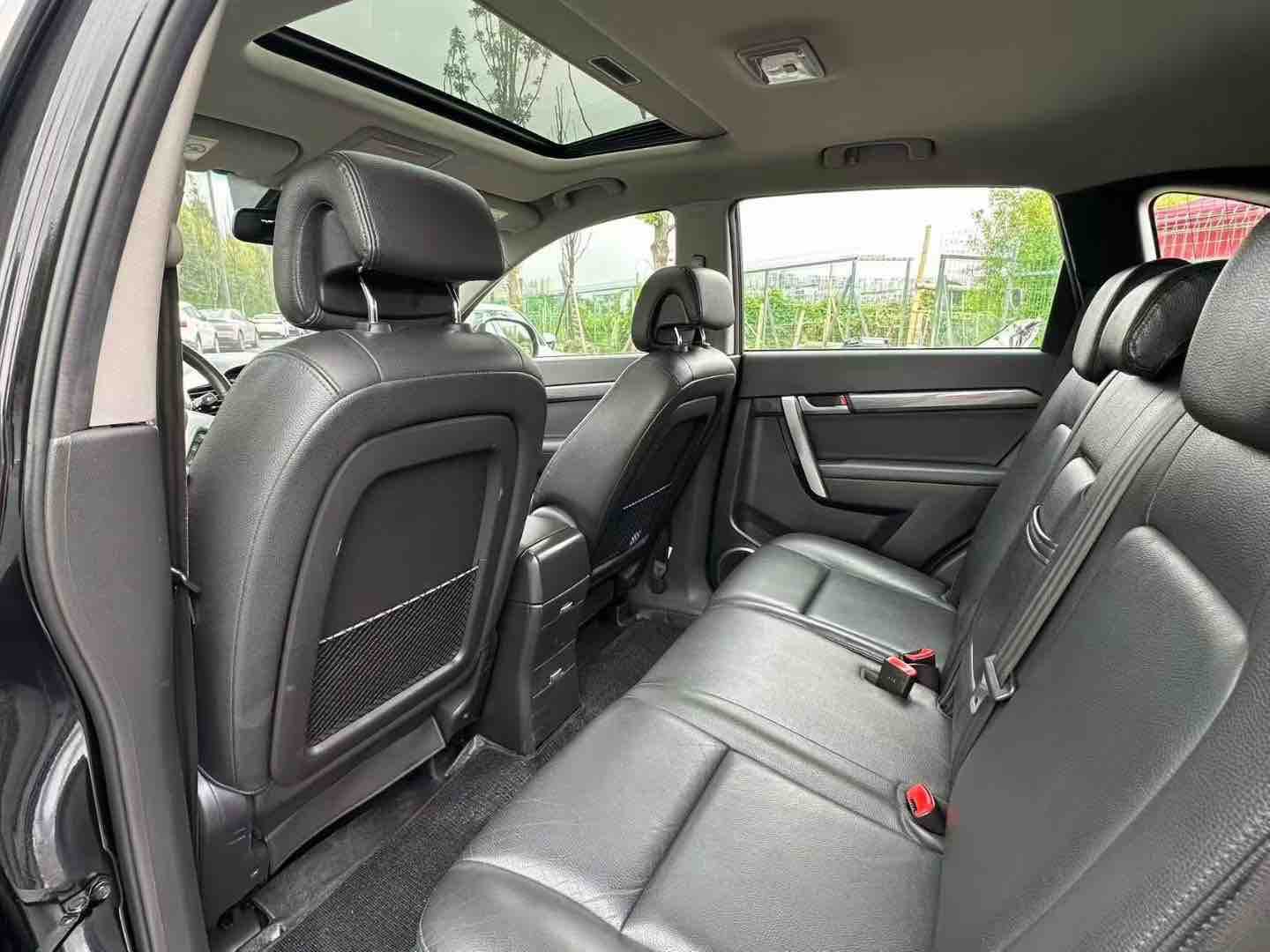 Chevrolet Captiva (Imported) 2010 immagine di auto #7