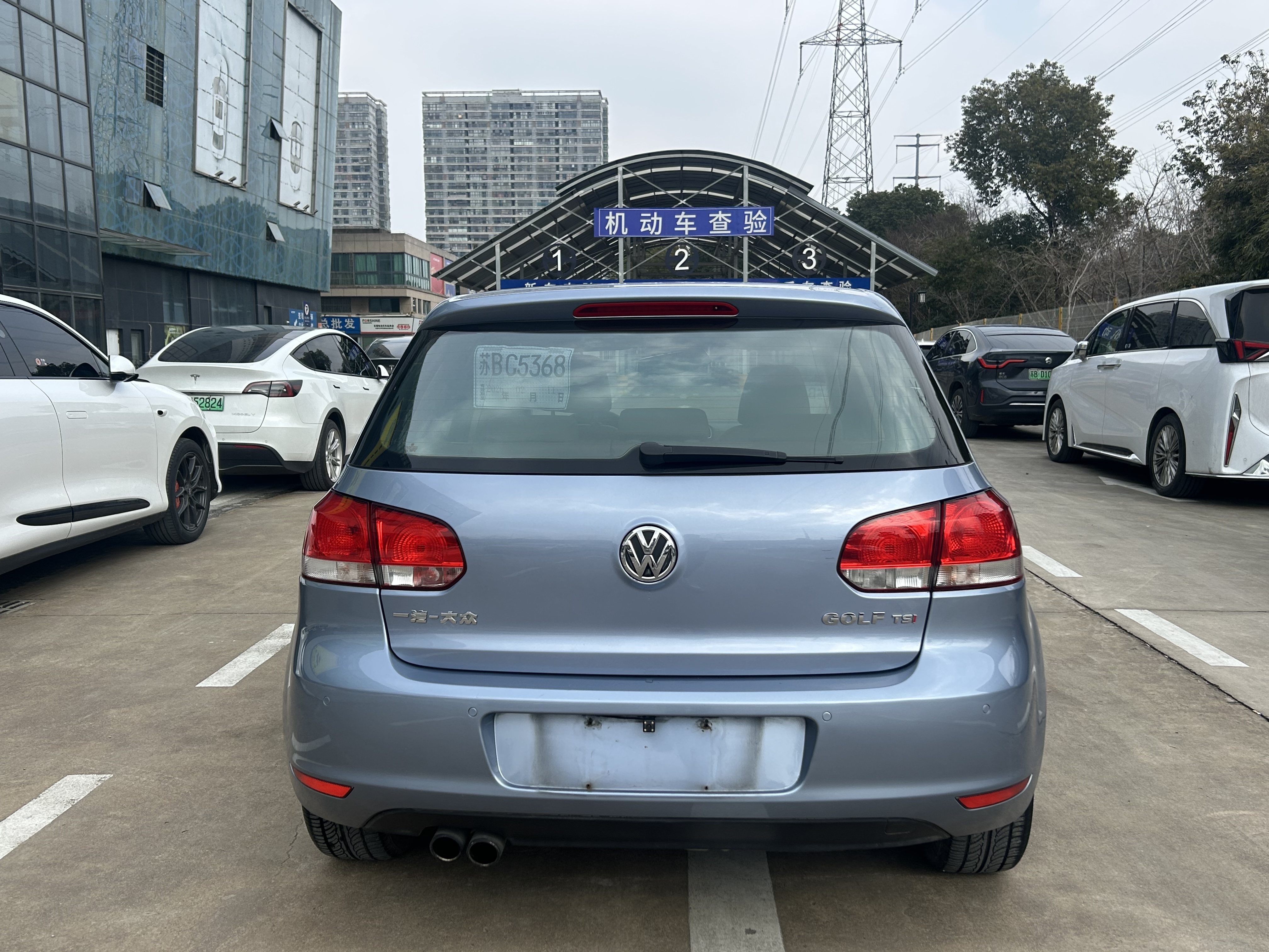 Volkswagen Golf 2012 car image #7