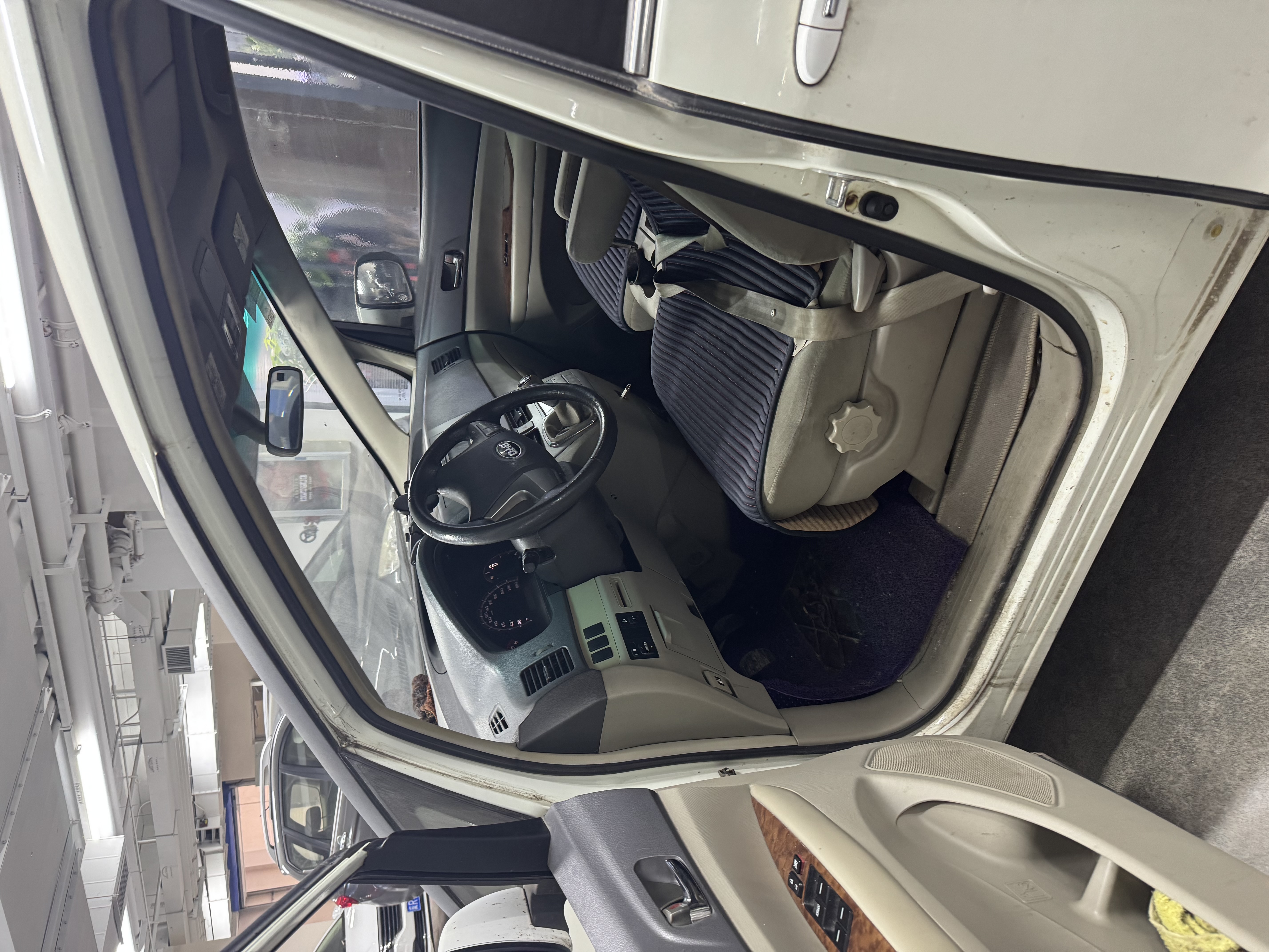 BYD M6 2014 #7 BYD M6 2014 car image #7