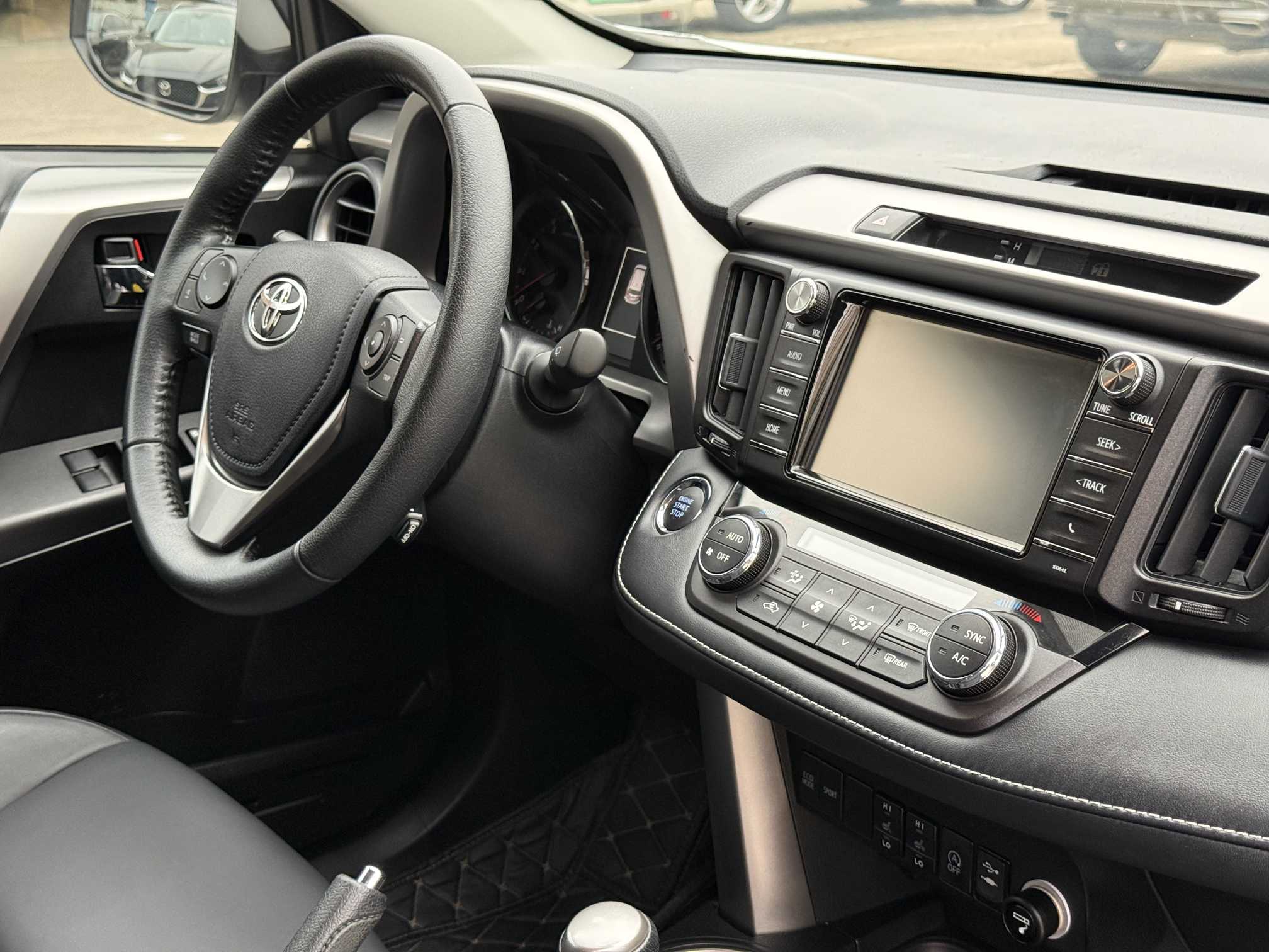 Toyota RAV4 2016 car image #7