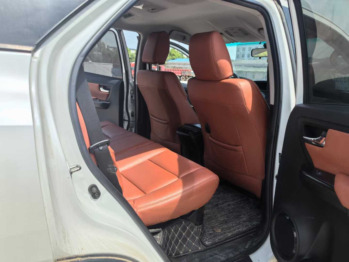 Toyota Fortuner 2019 car image #7