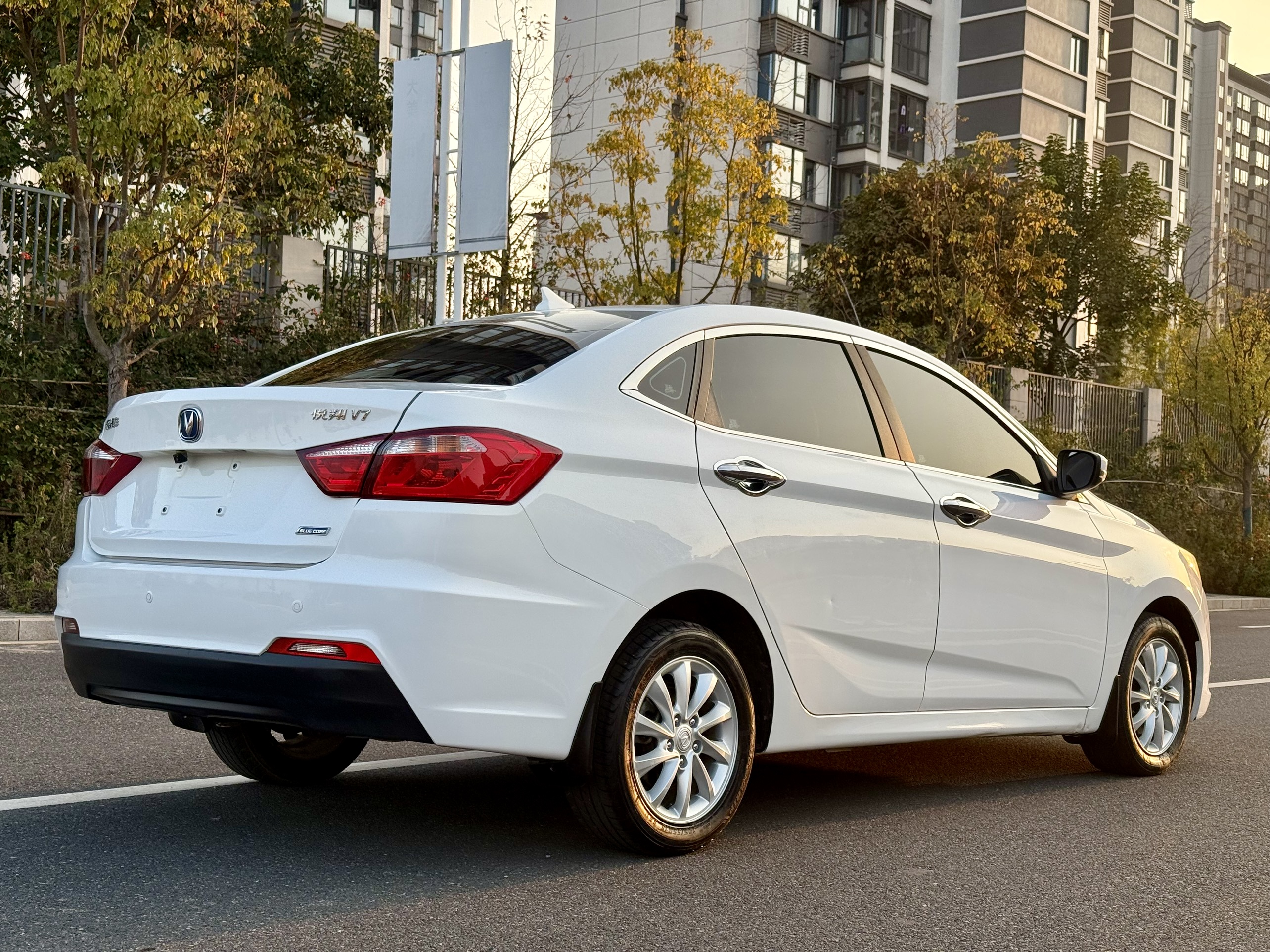 Changan Alsvin V7 2016 car image #7