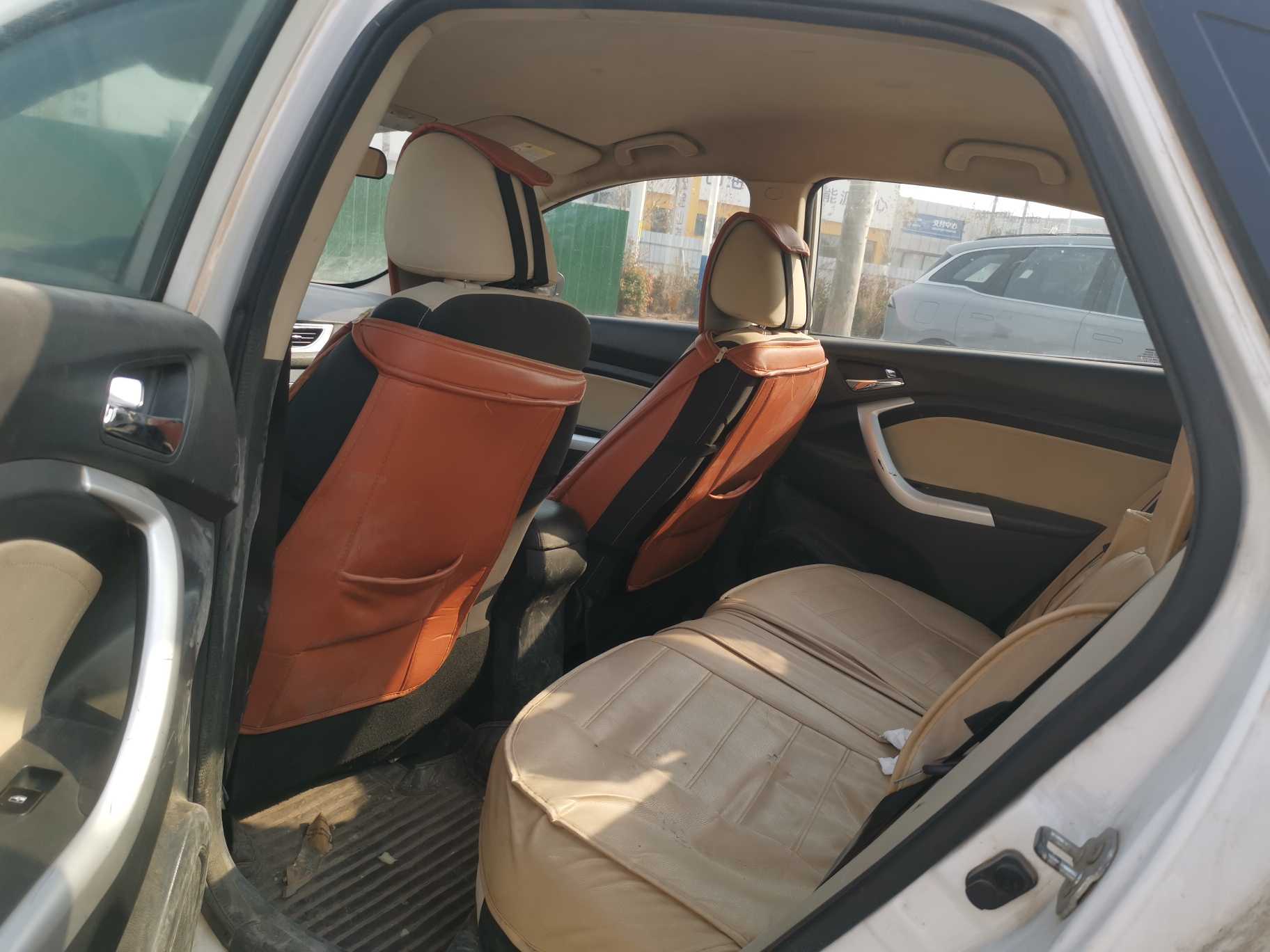 Changan Alsvin V7 2017 car image #7