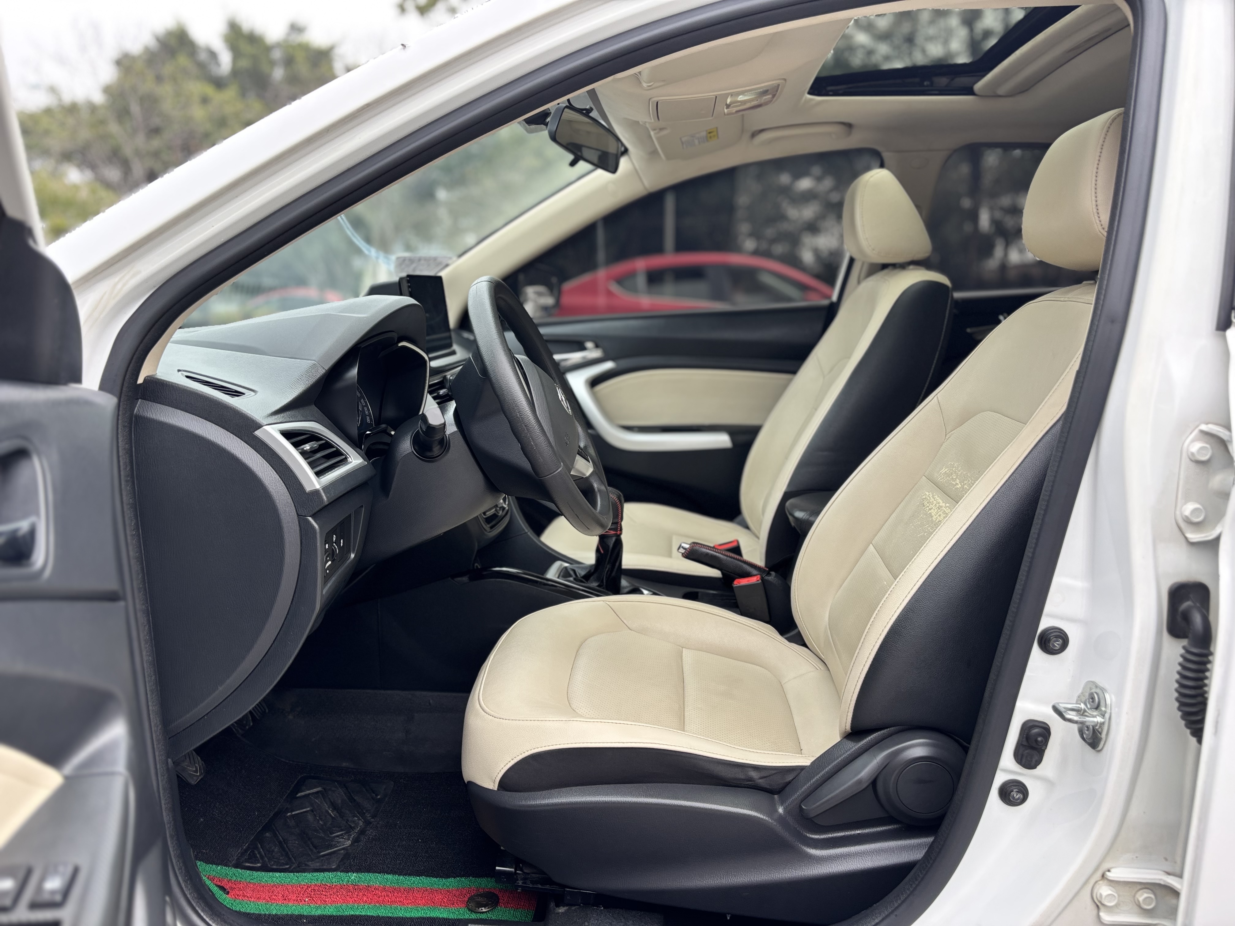 Changan Alsvin V7 2016 car image #7