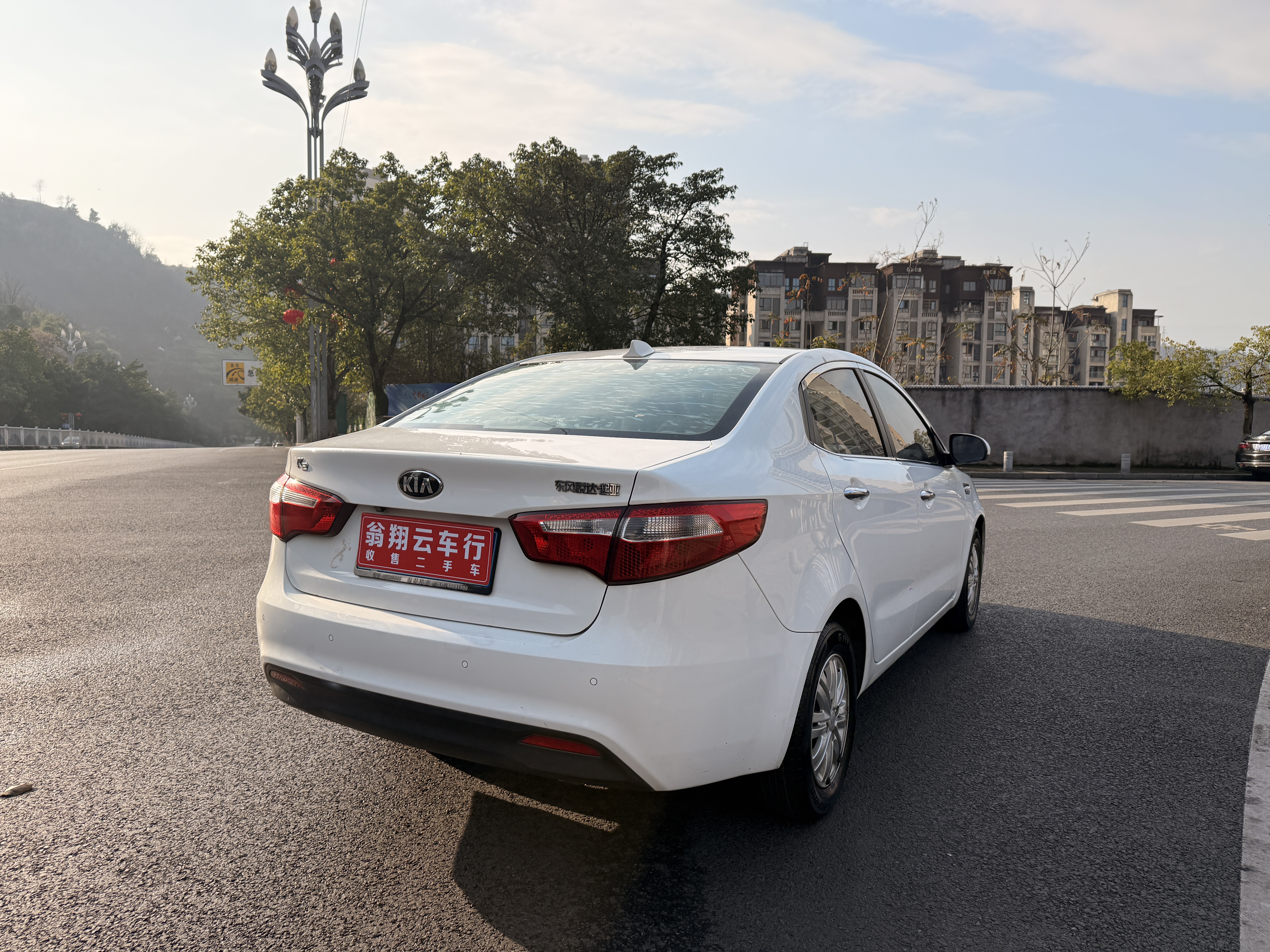 起亚 起亚K2 2013 汽车图片 #7