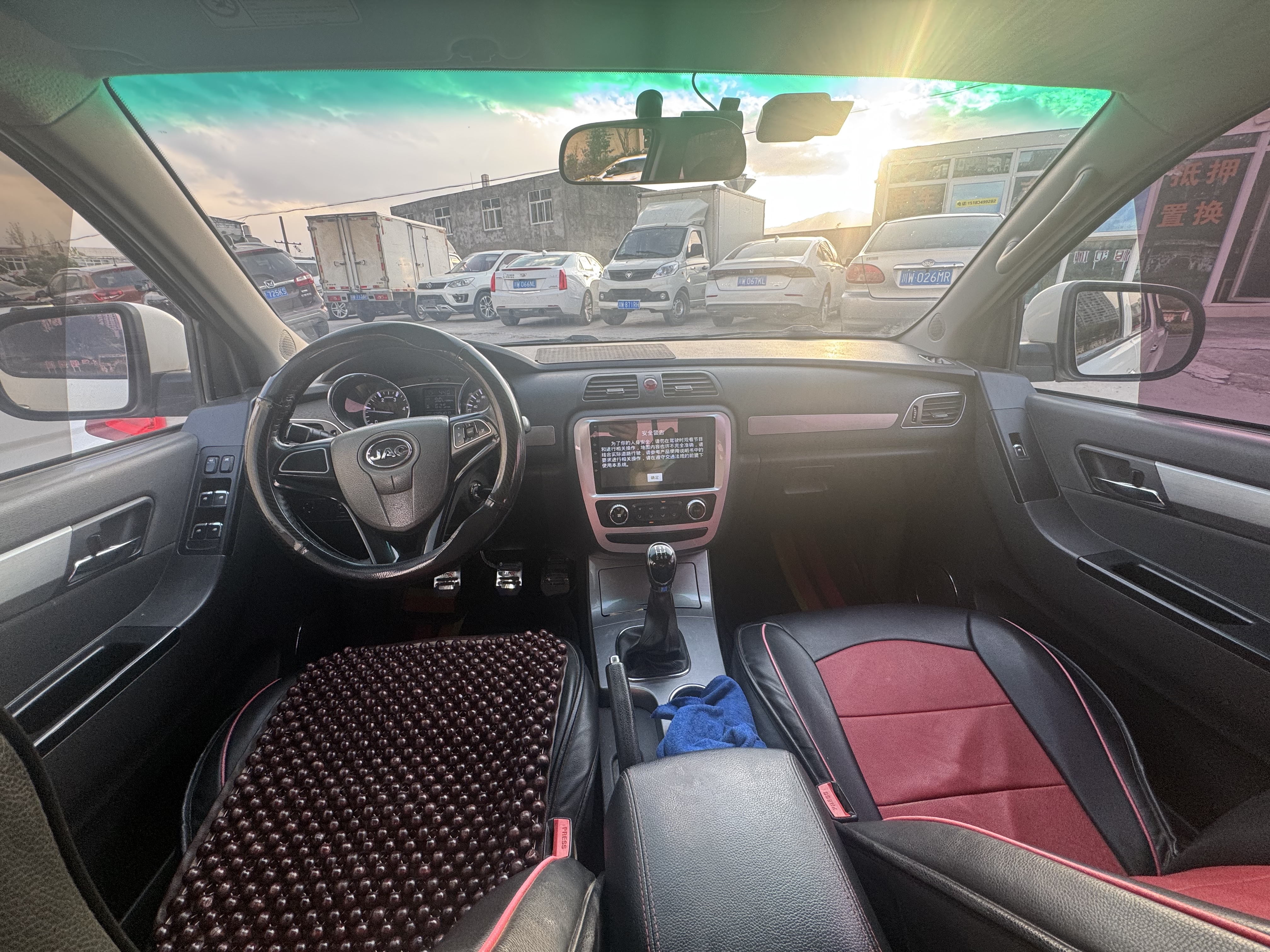 JAC 2017 #7 JAC 2017 car image #7