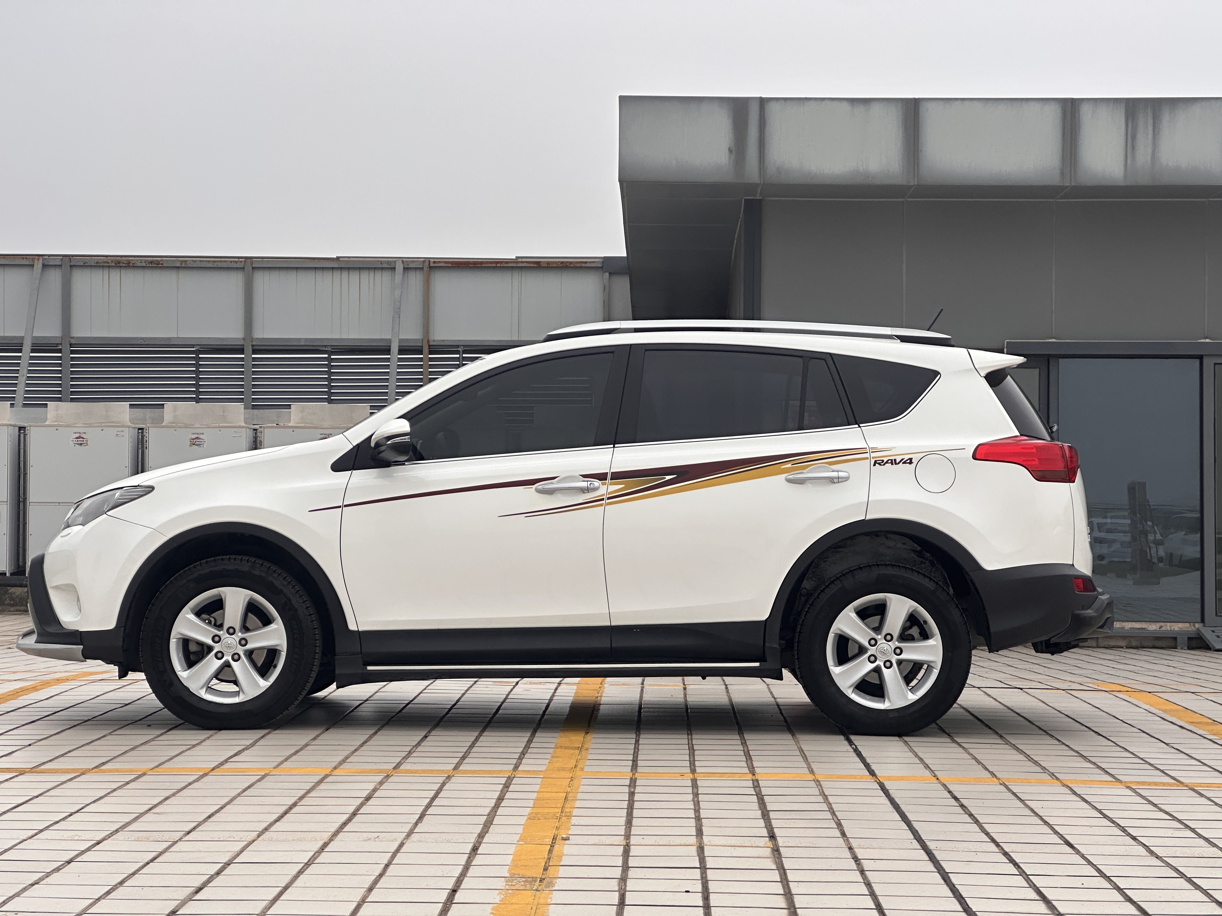 Toyota RAV4 2014 #7 Toyota RAV4 2014 car image #7