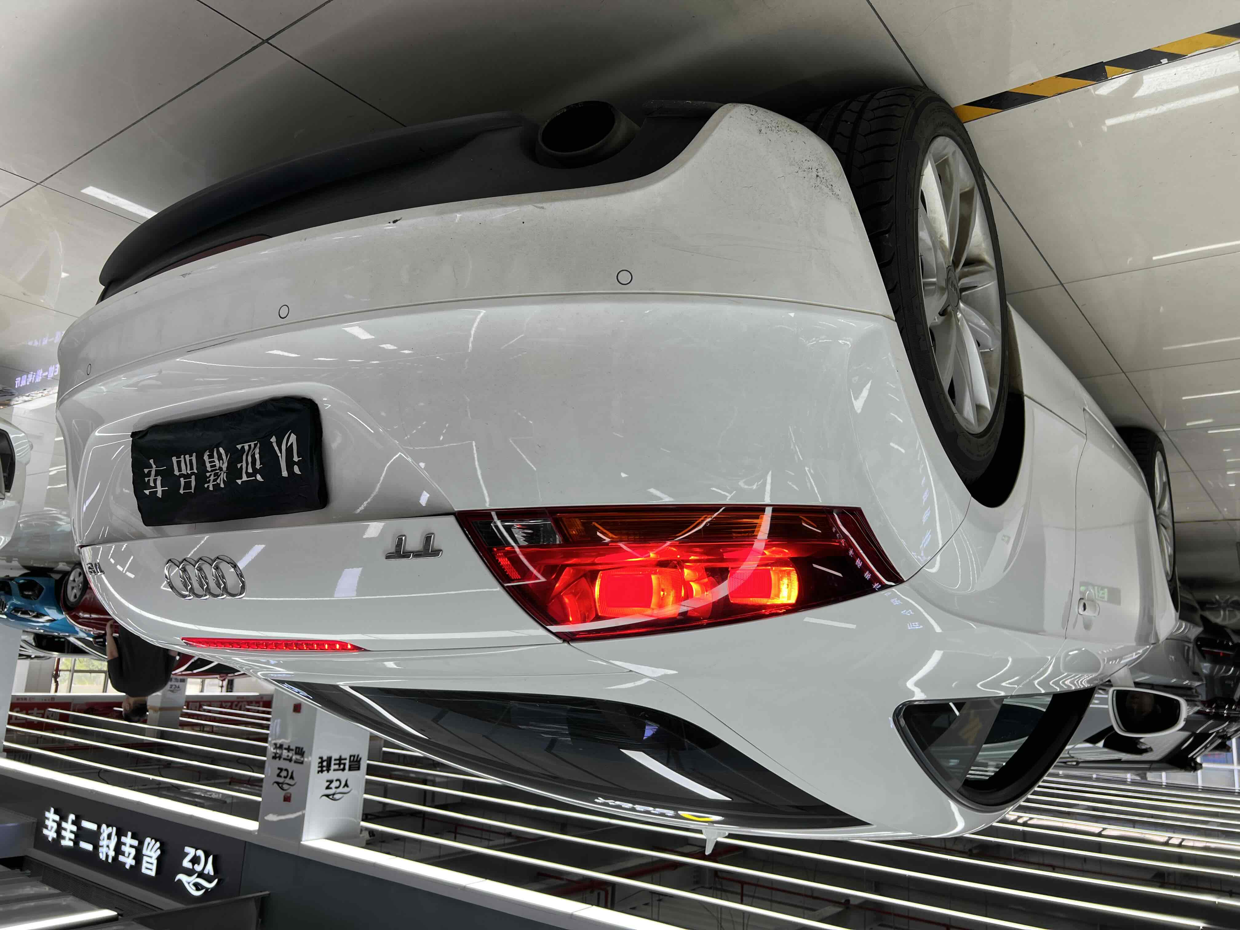 Audi TT 2012 #7 Audi TT 2012 car image #7