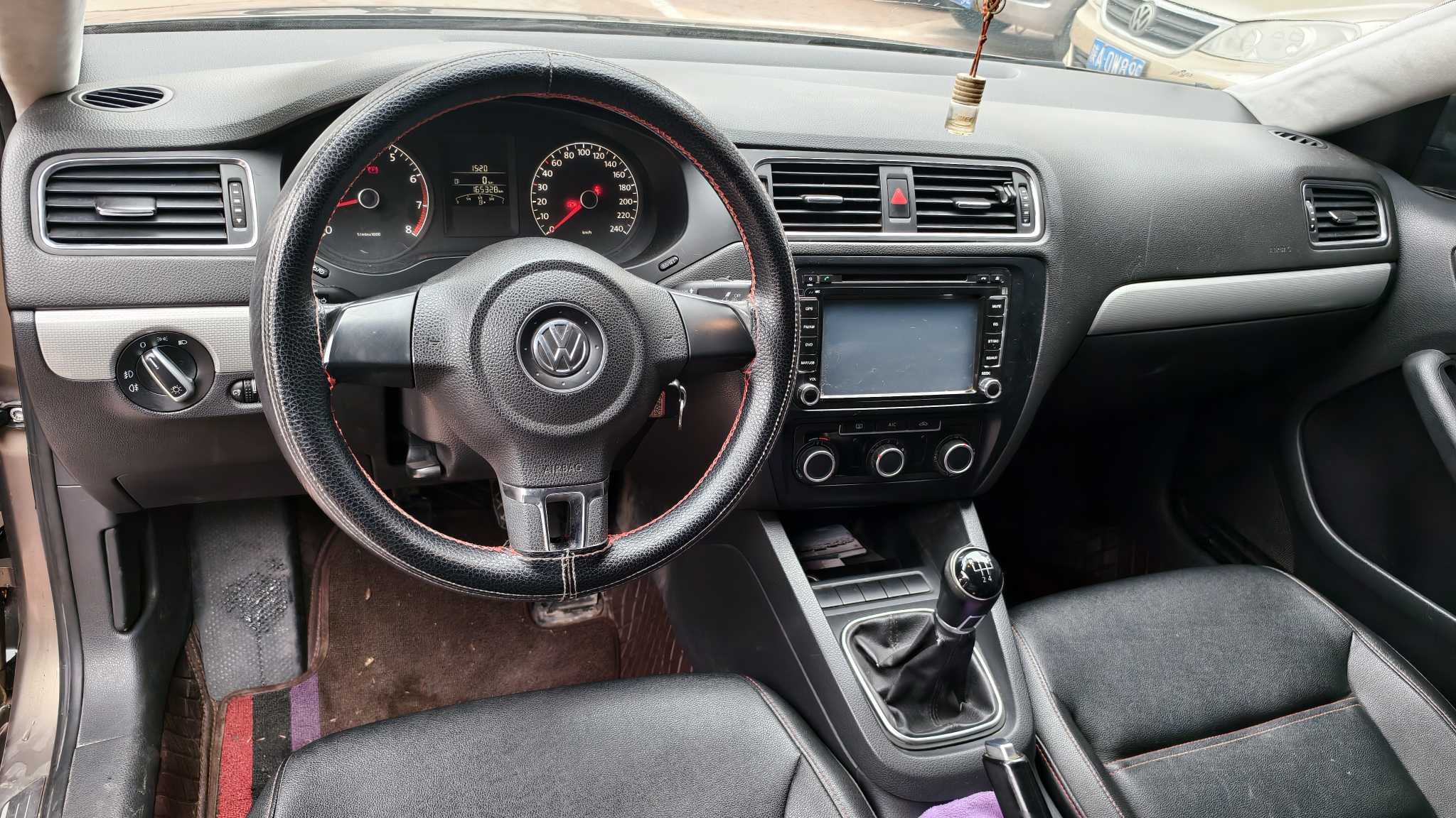 Volkswagen Sagitar 2015 صورة سيارة #7