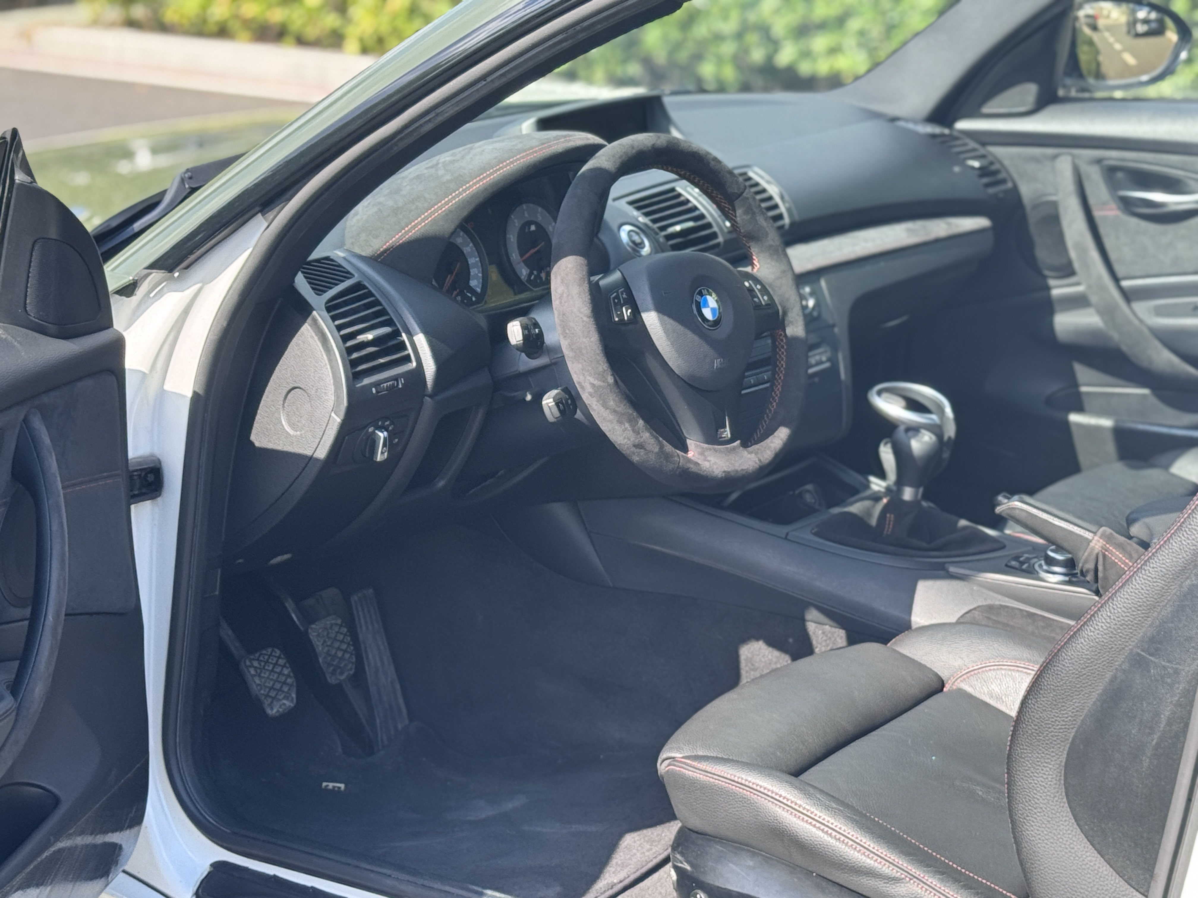 BMW 1 Series M 2012 #7 BMW 1 Series M 2012 car image #7