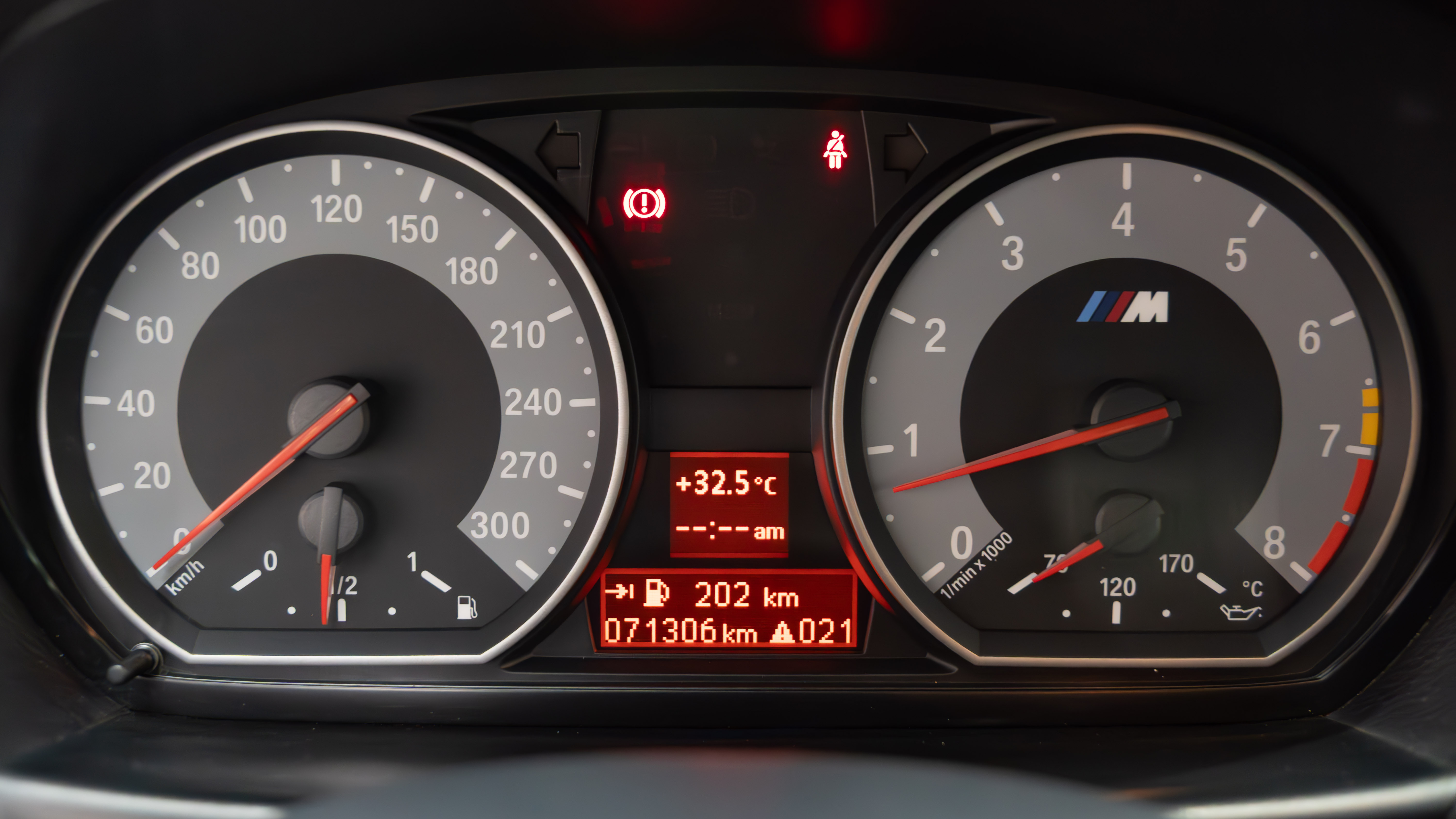 BMW 1 Series M 2013 car image #7