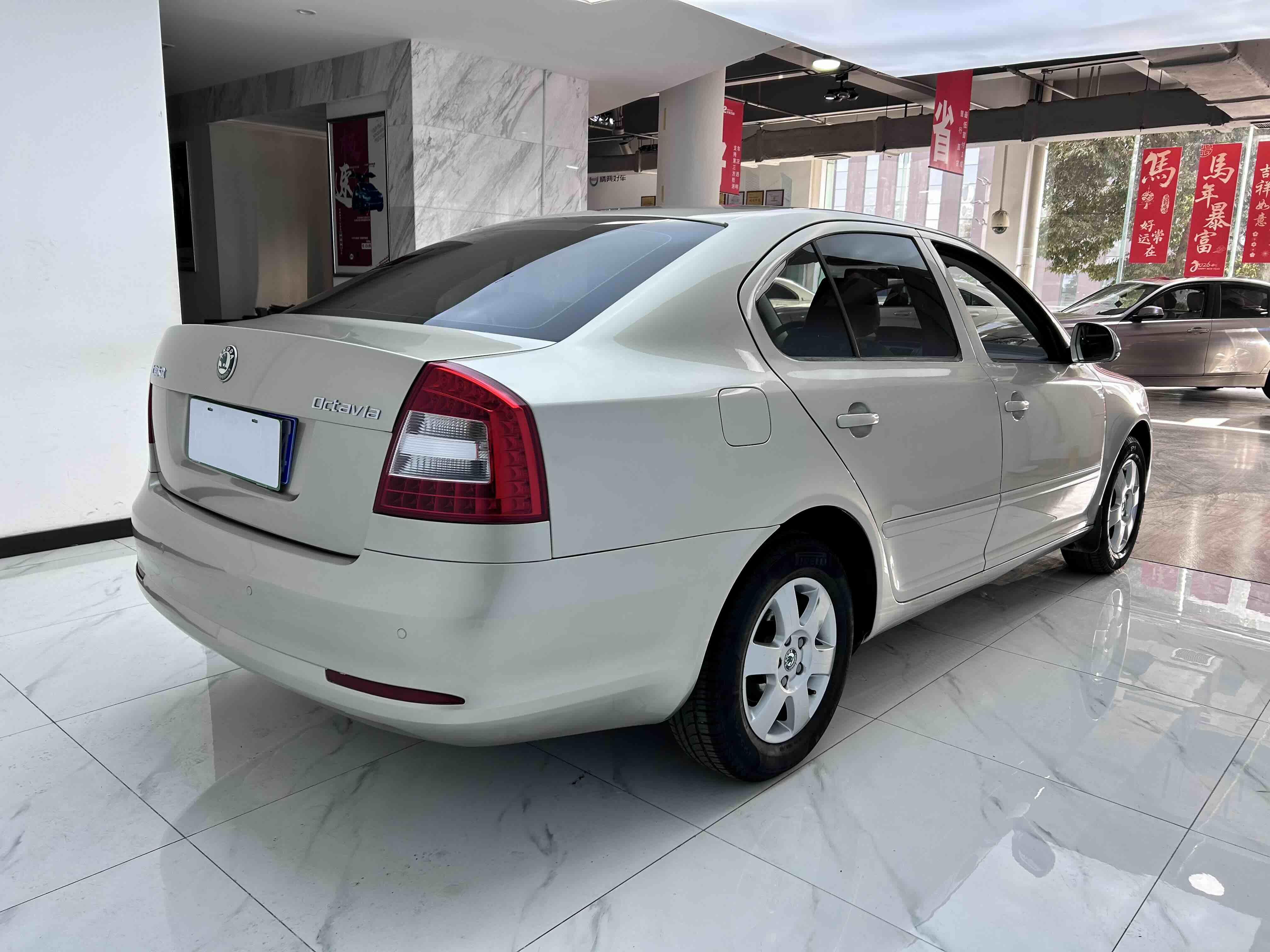 Skoda Octavia 2012 car image #7