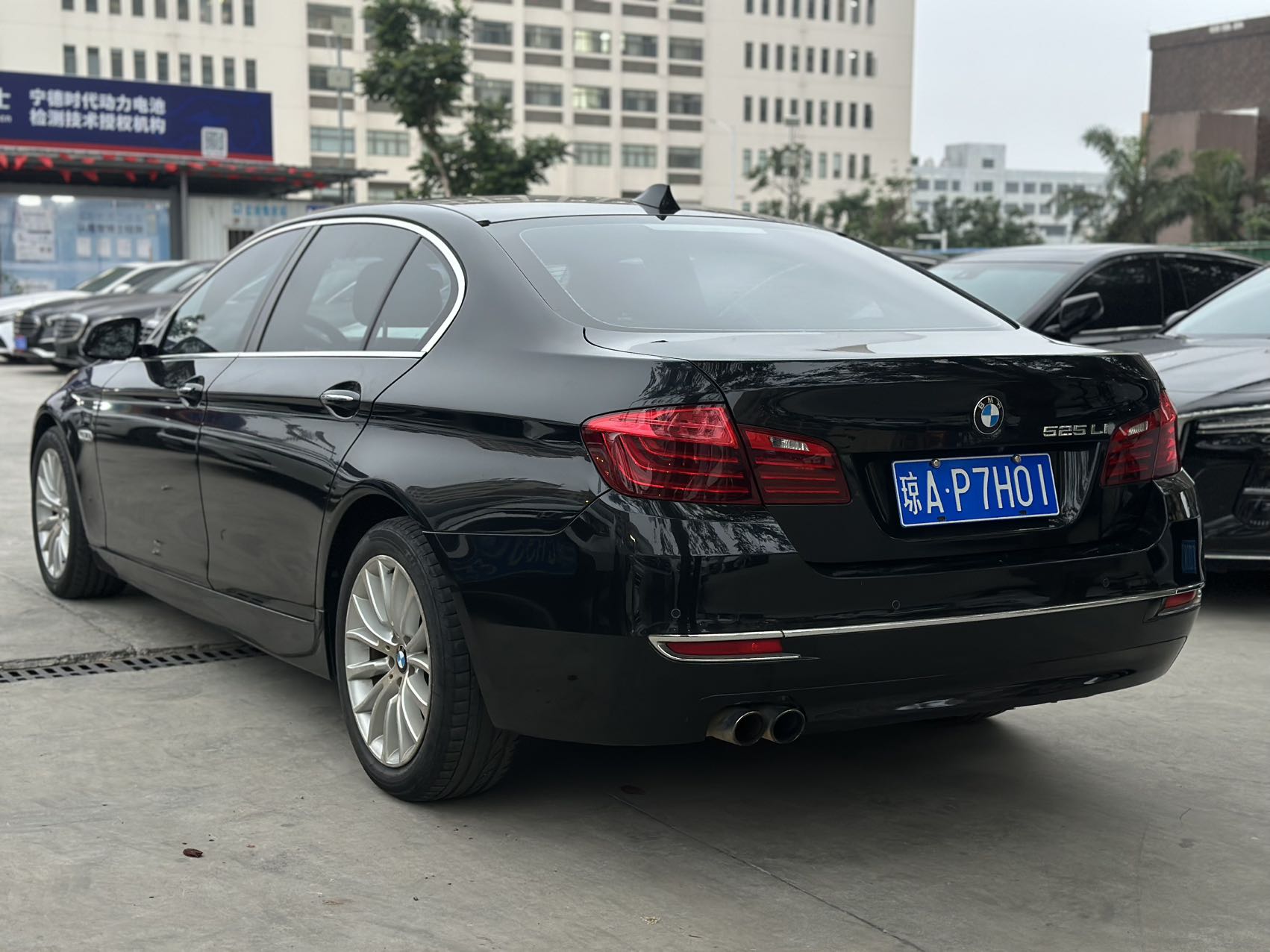 BMW 5 Series 2014 #7 BMW 5 Series 2014 car image #7