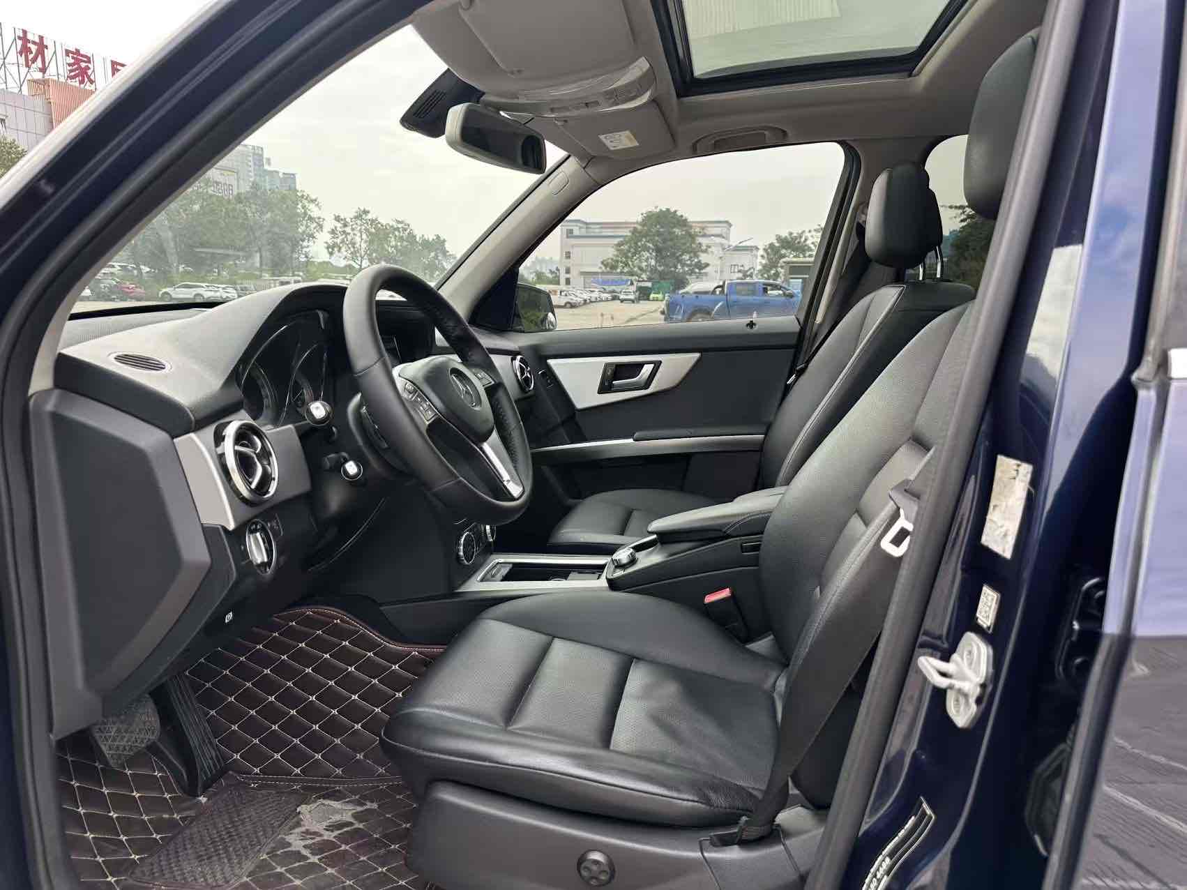 Mercedes-Benz GLK Class 2014 car image #7